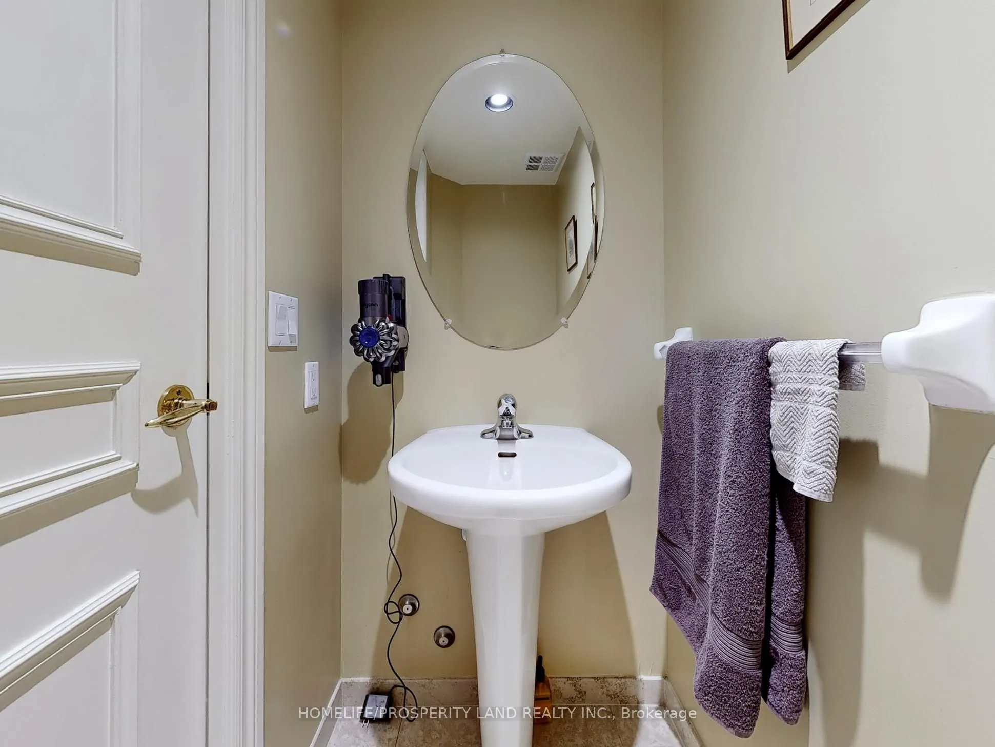 89 Skymark Drive, #2712