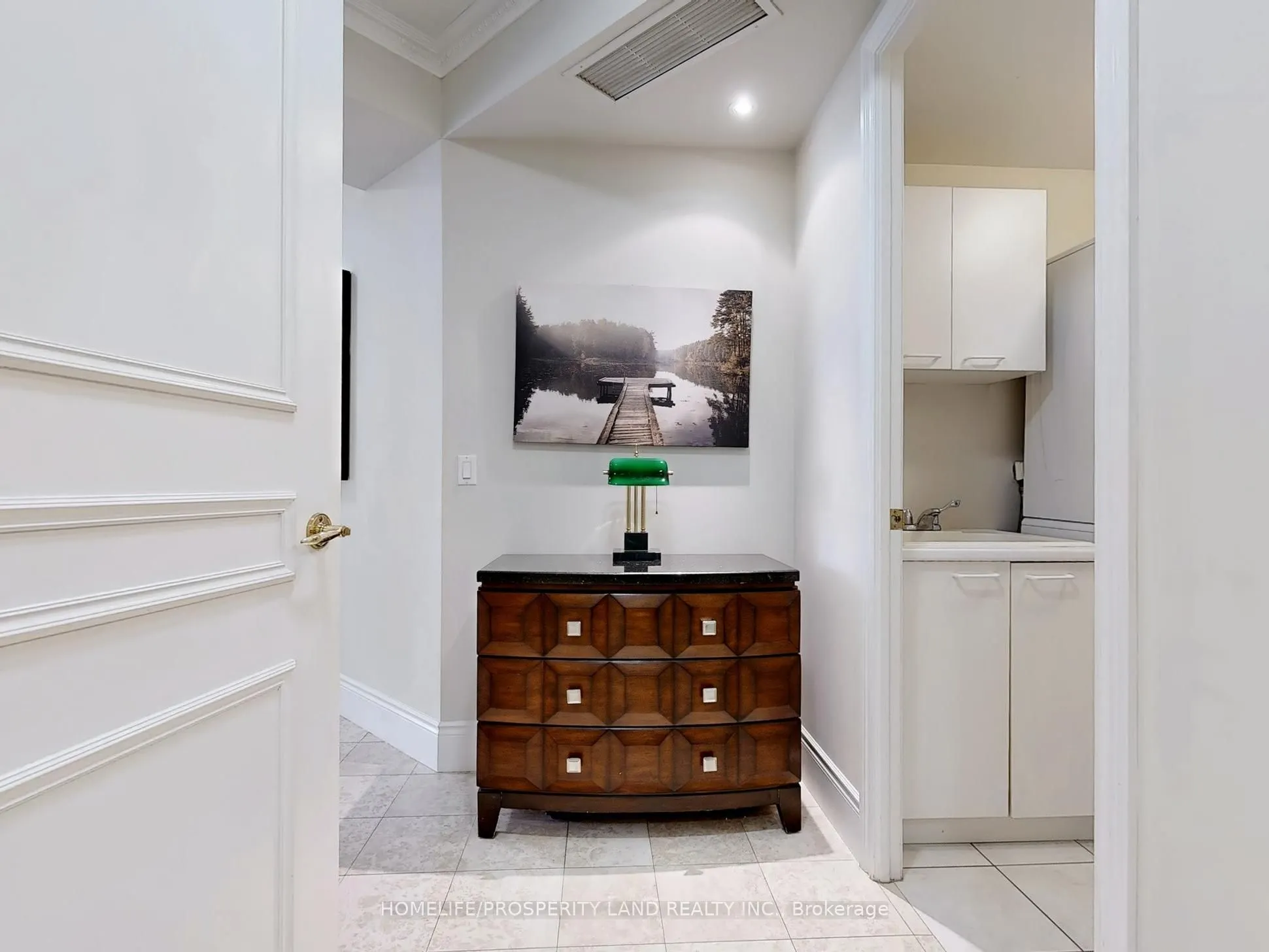 89 Skymark Drive, #2712