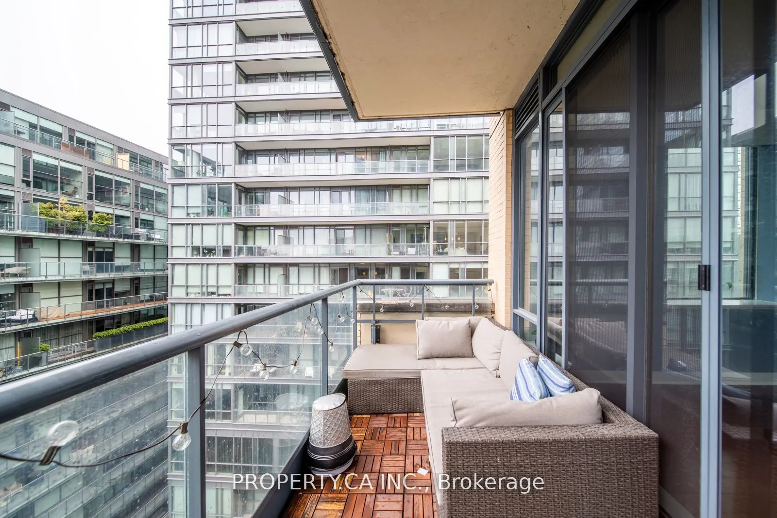 438 King Street W #1314