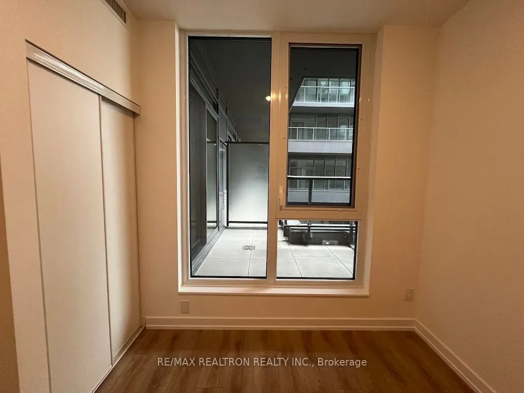 500 Dupont Street, #301
