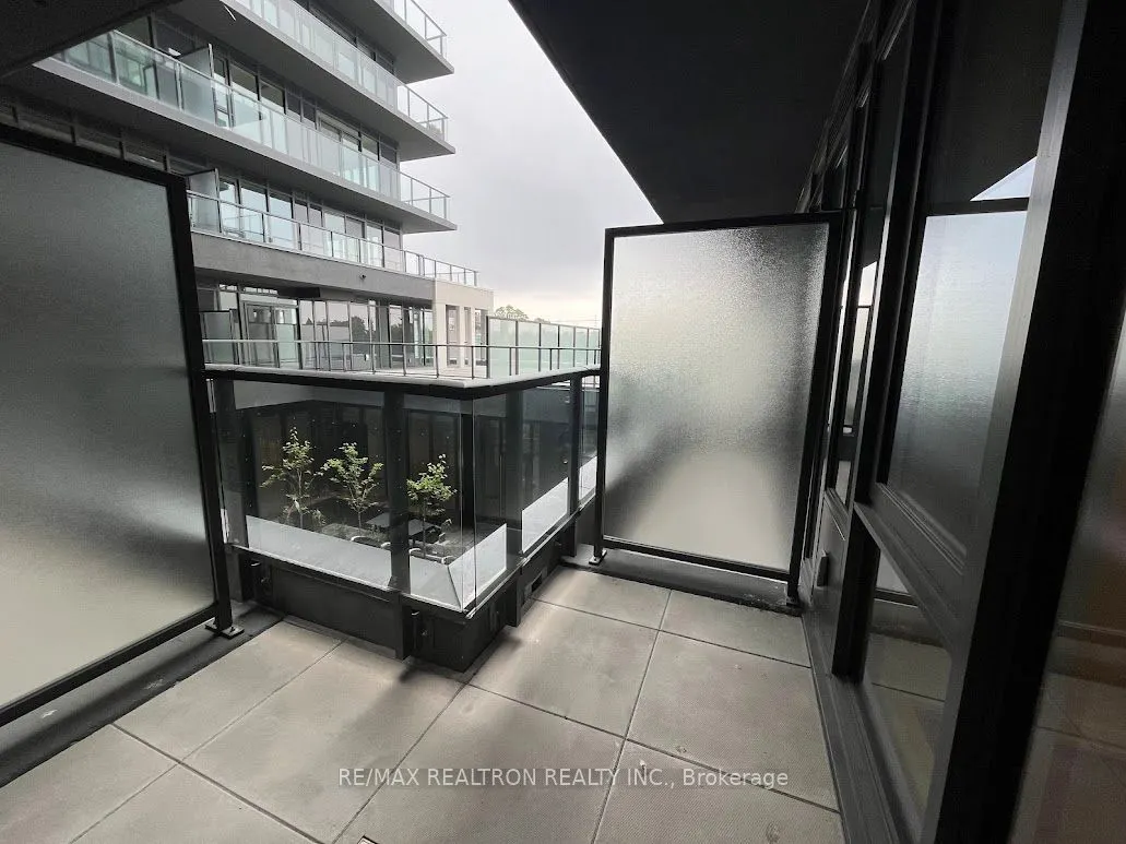 500 Dupont Street, #301