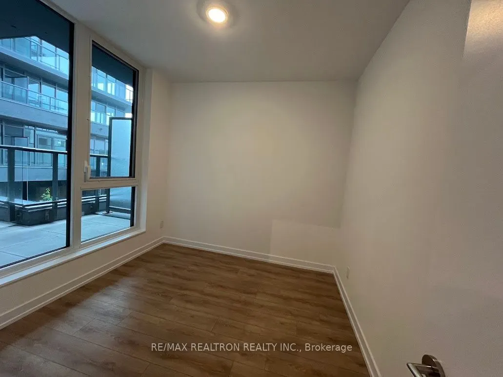 500 Dupont Street, #301