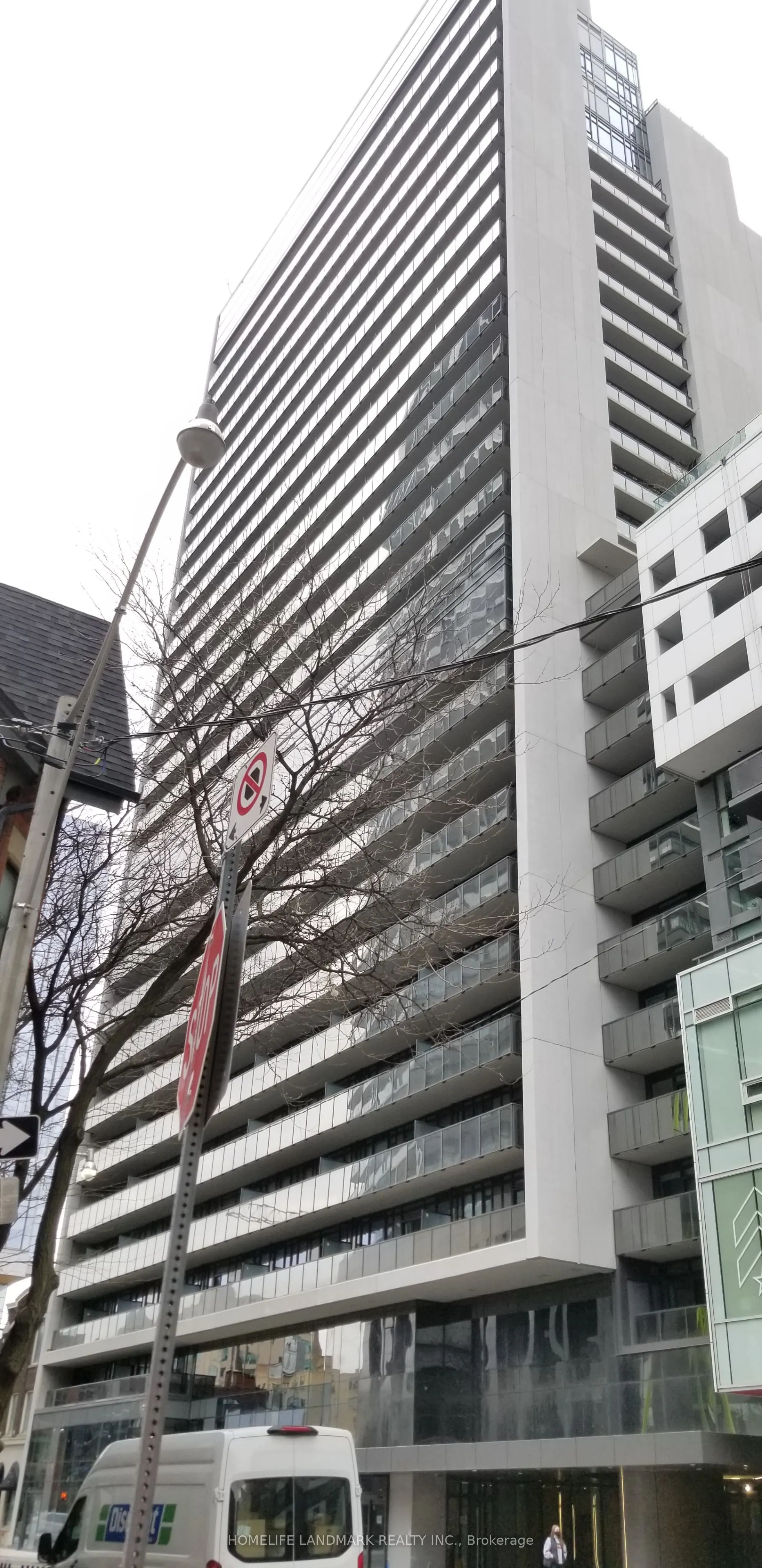 330 Richmond Street W, #611