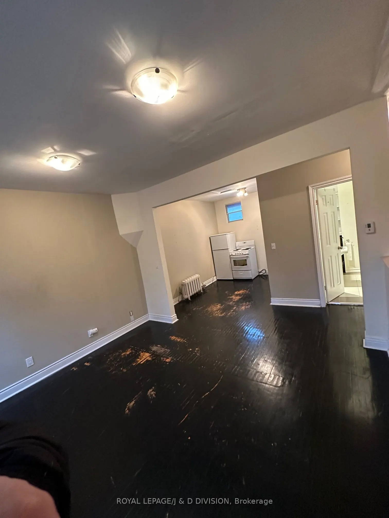 9 Irwin Avenue, #Upper
