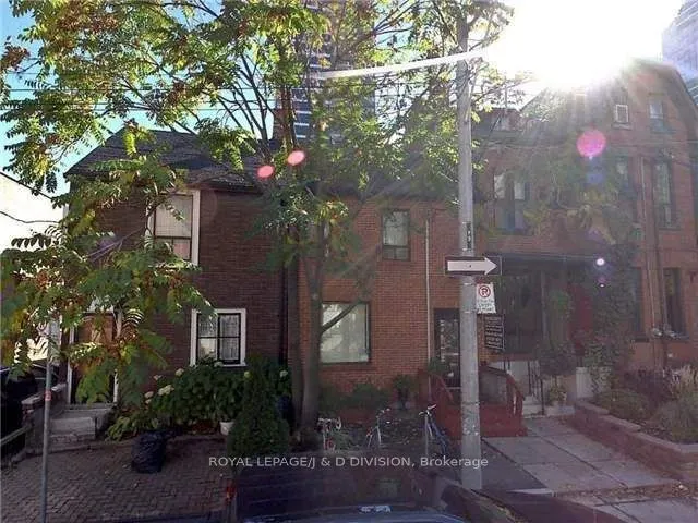 9 Irwin Avenue, #Upper