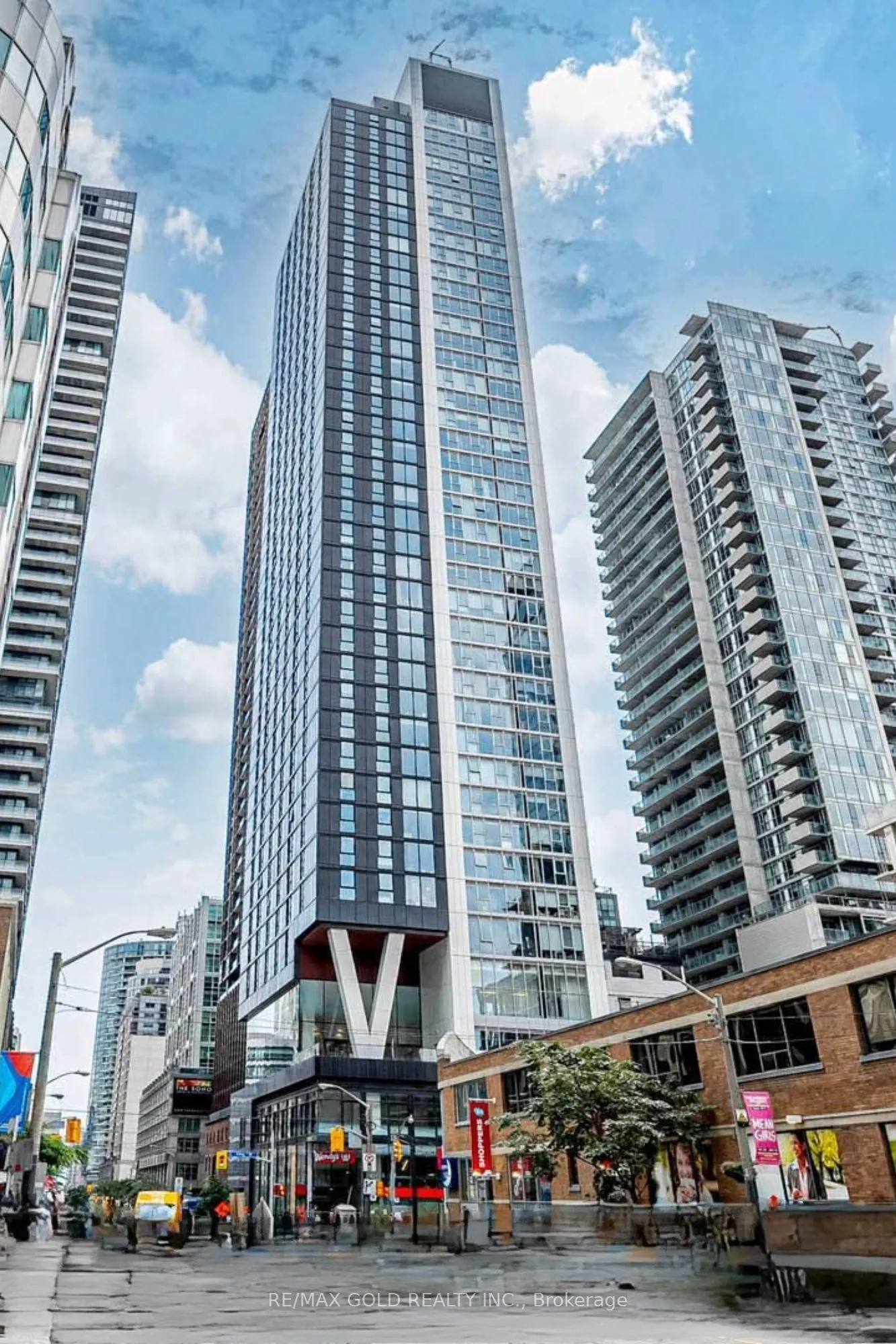 357 King Street W, #1708