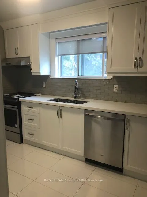93 Oriole Parkway, #Main
