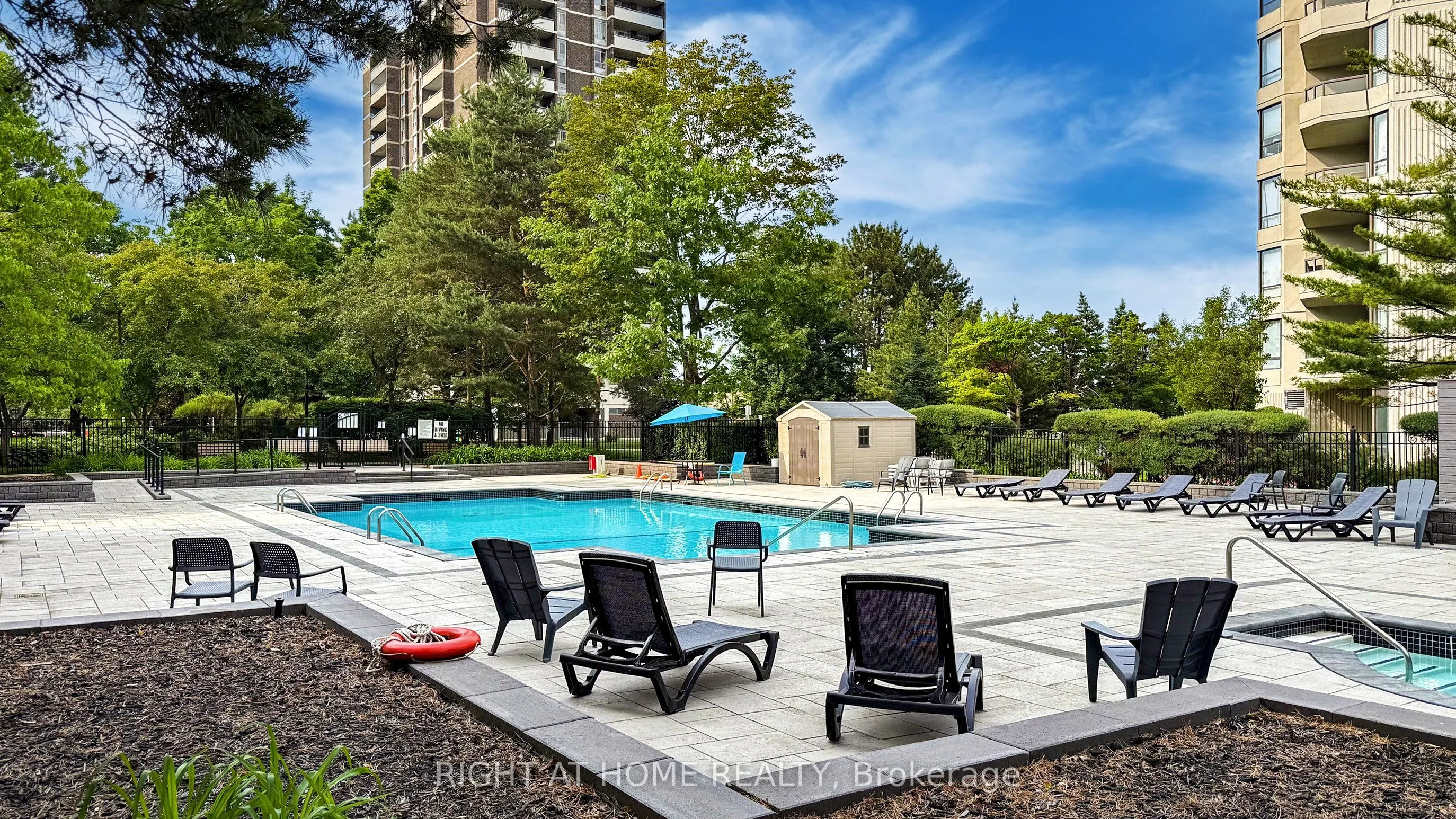 1121 Steeles Avenue W, #PH202