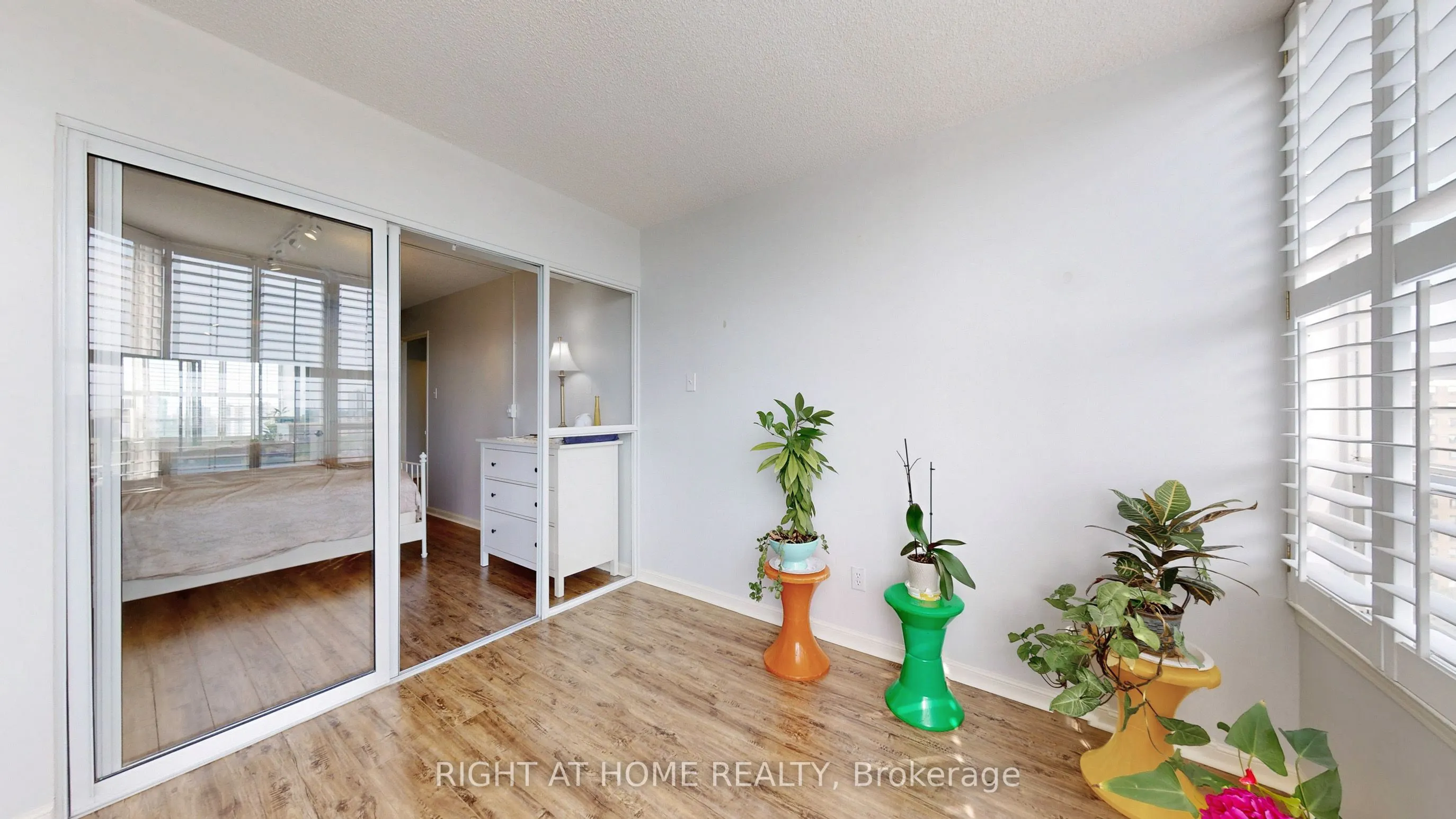 1121 Steeles Avenue W, #PH202