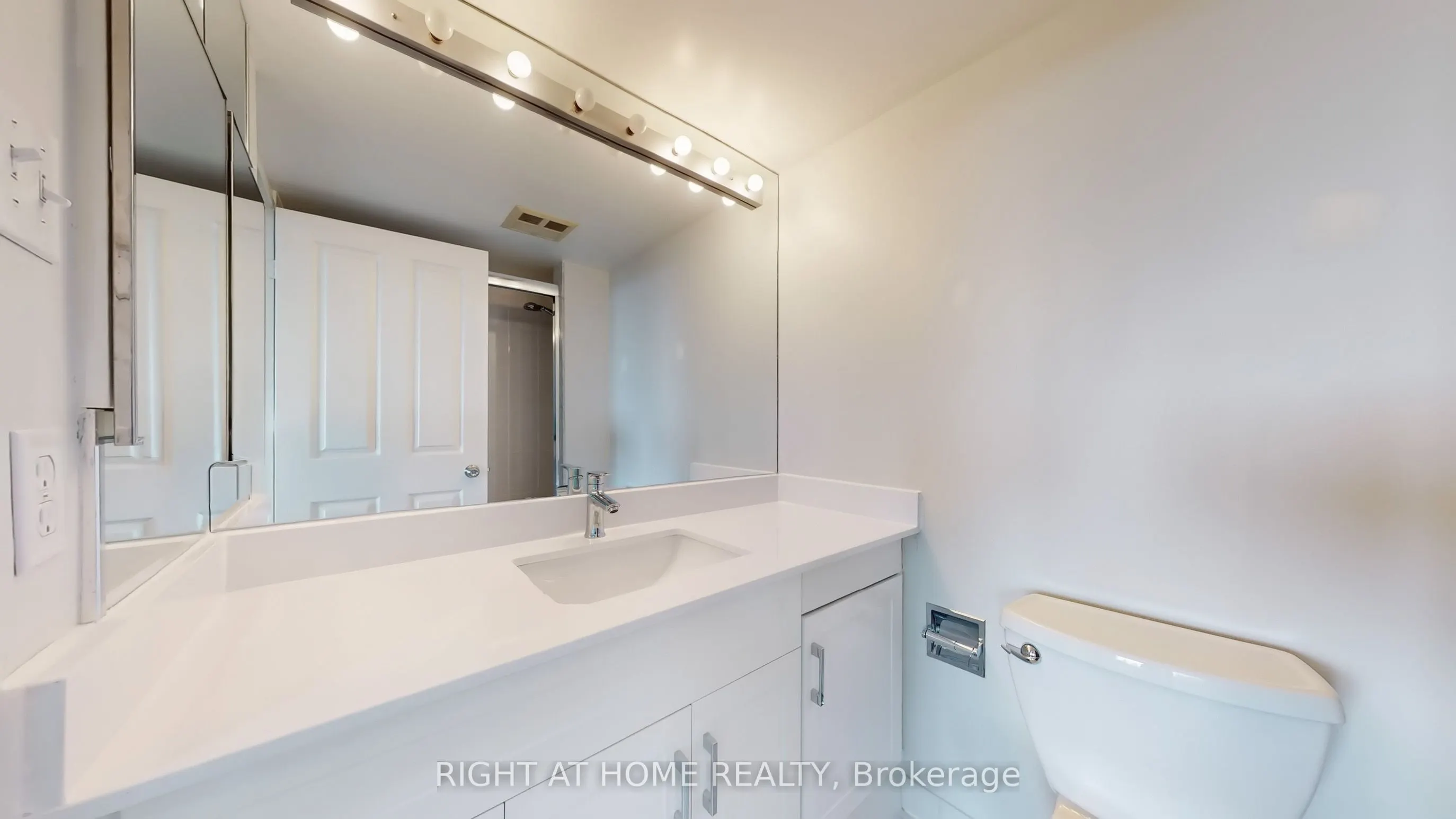 1121 Steeles Avenue W, #PH202