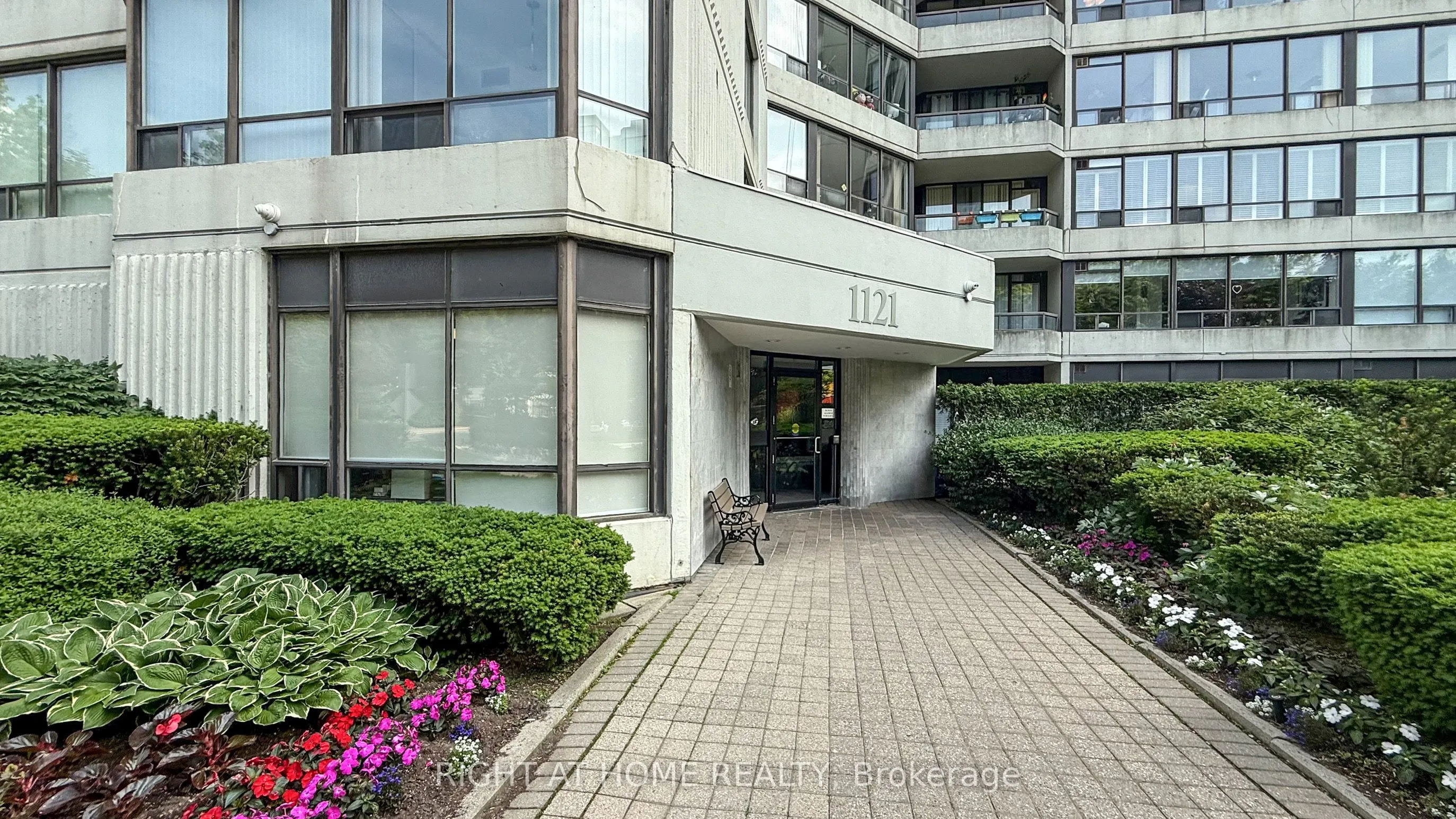 1121 Steeles Avenue W, #PH202
