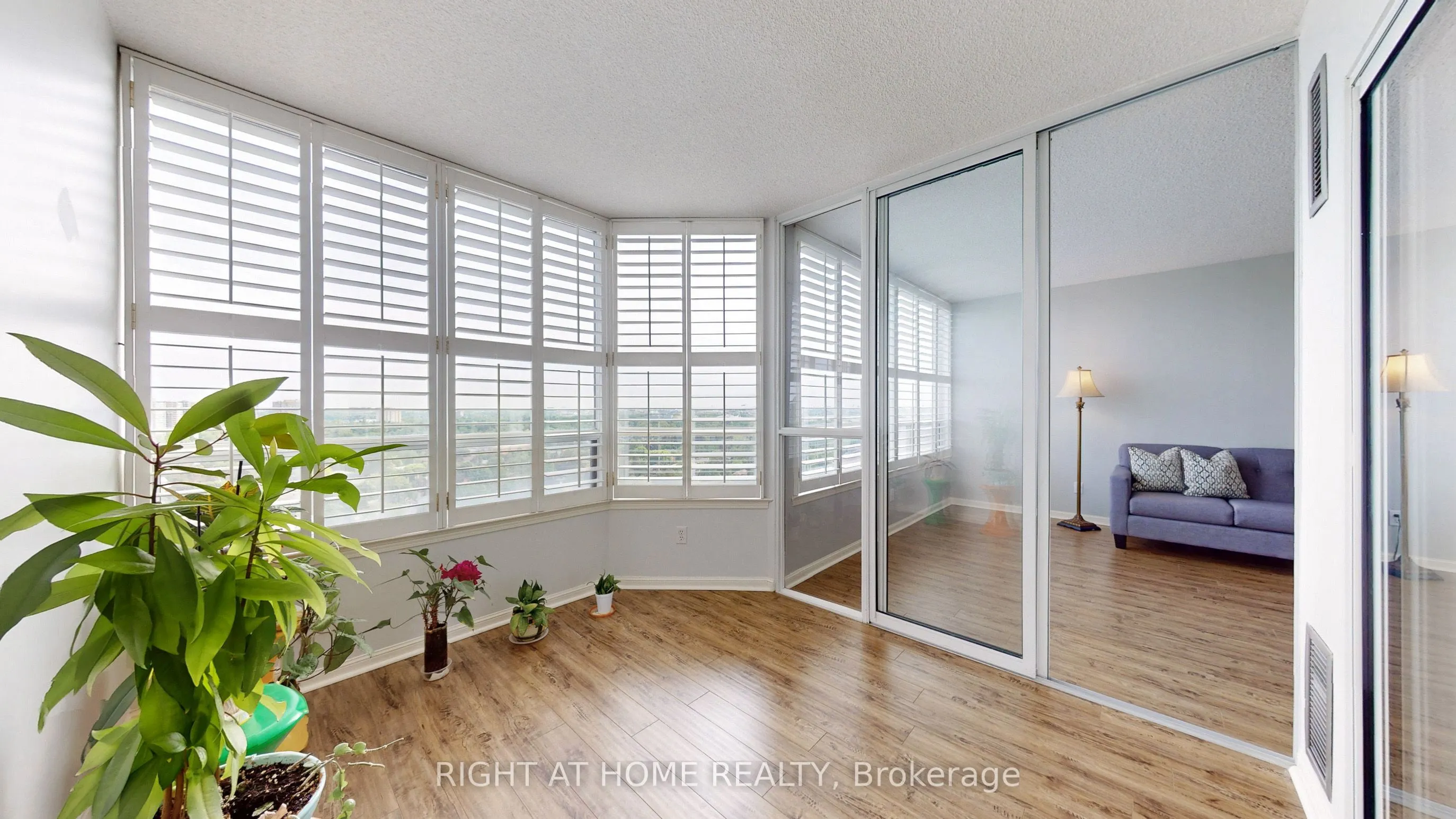 1121 Steeles Avenue W, #PH202
