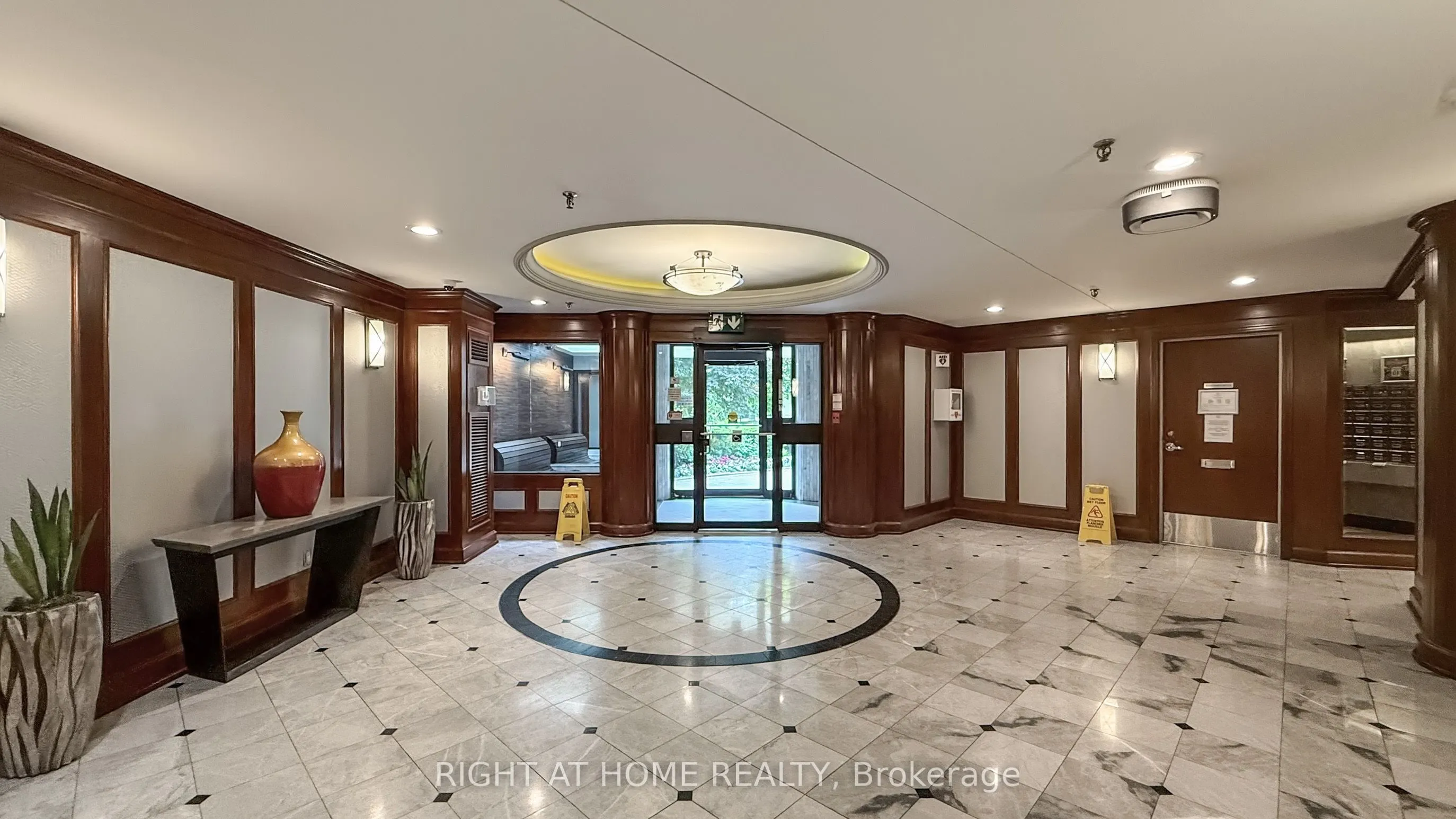 1121 Steeles Avenue W, #PH202