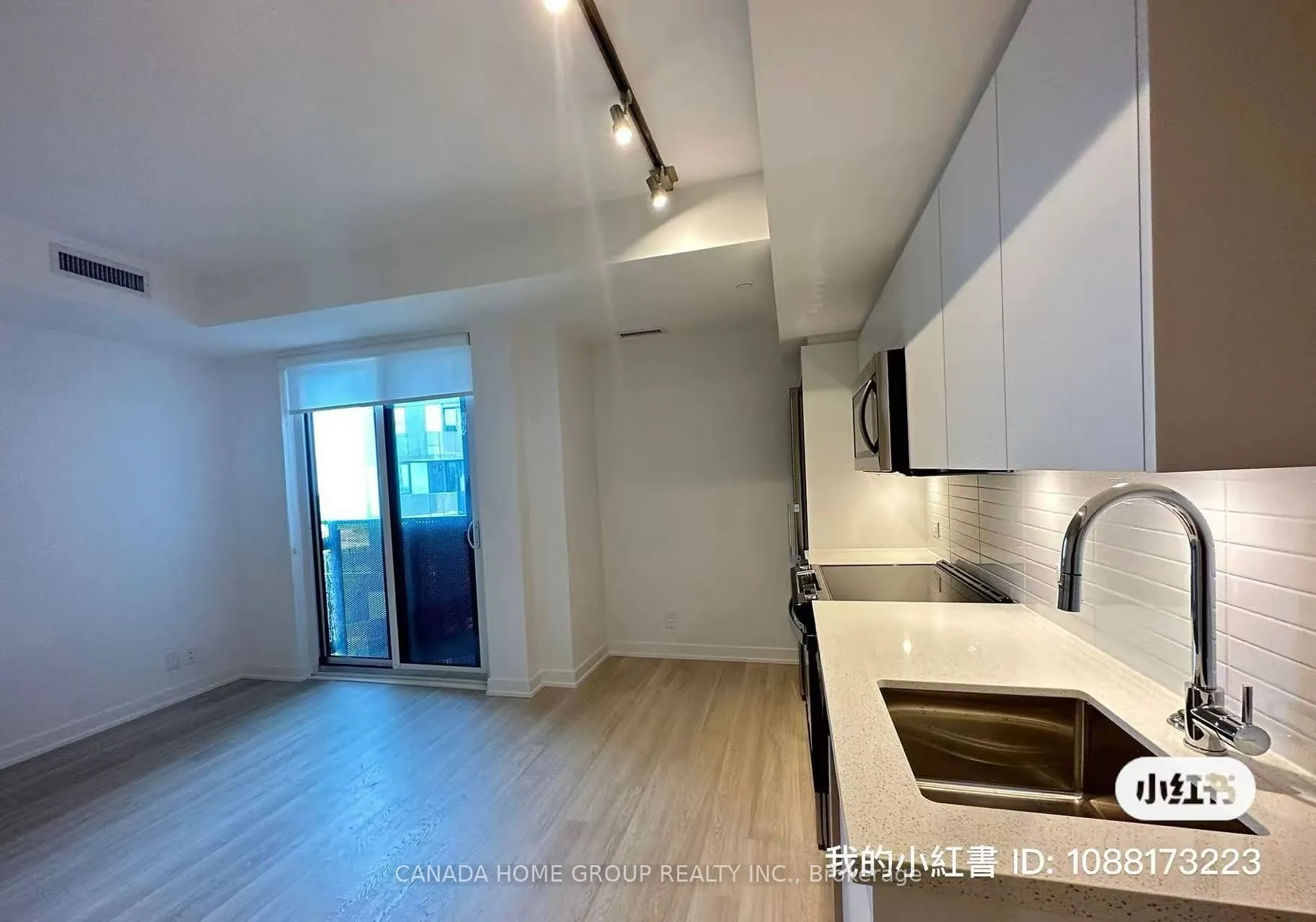 30 Tippett Road, #1024
