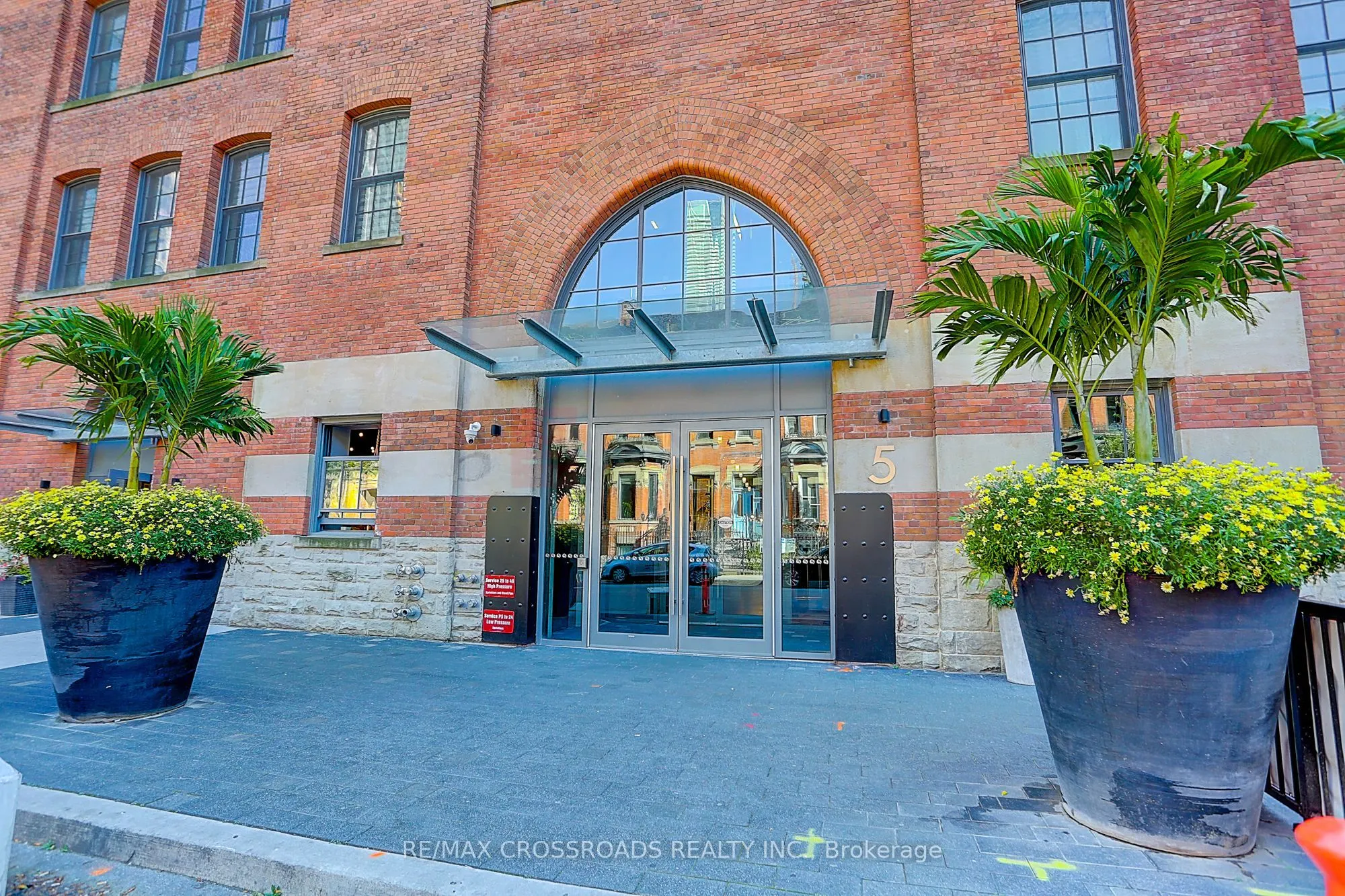 5 St Joseph Street, #1604