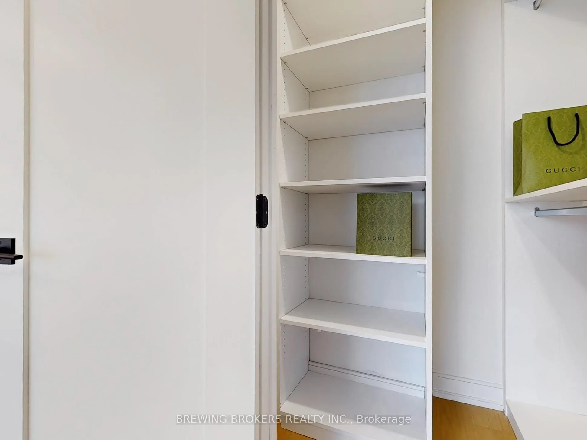 85 Skymark Drive, #501