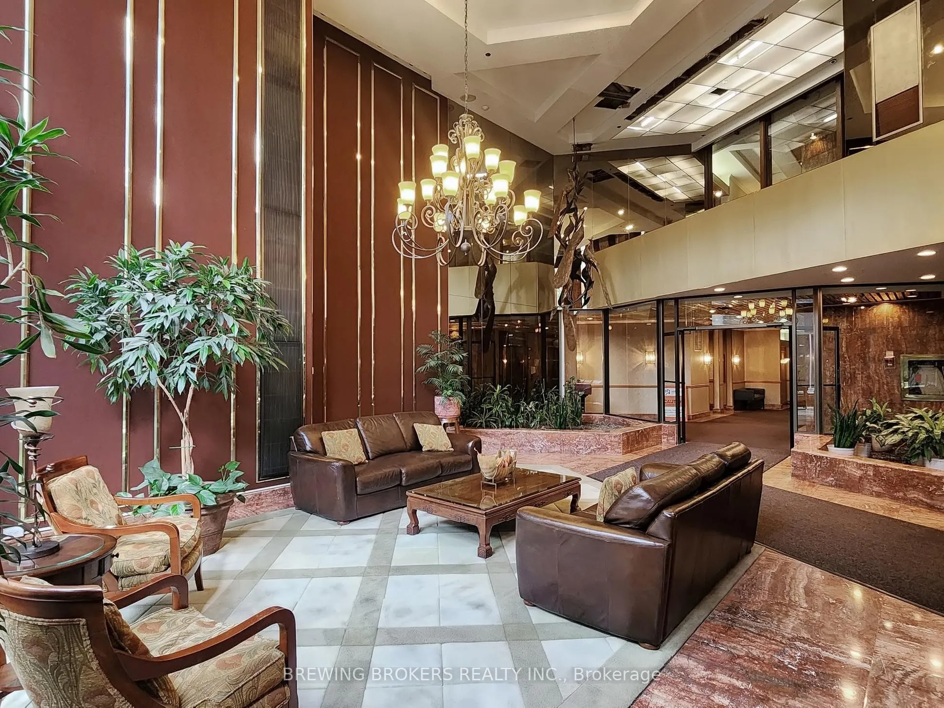 85 Skymark Drive, #501