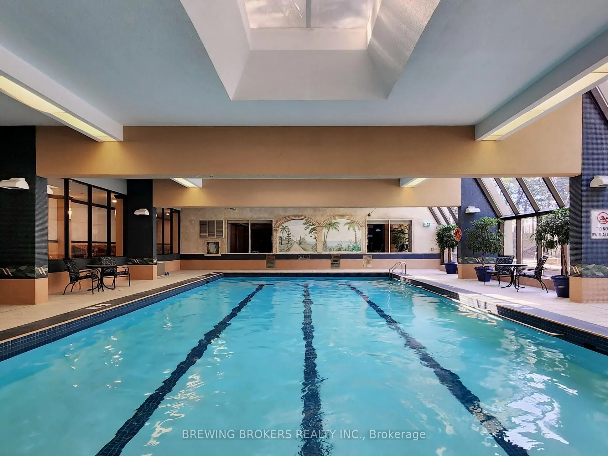 85 Skymark Drive, #501
