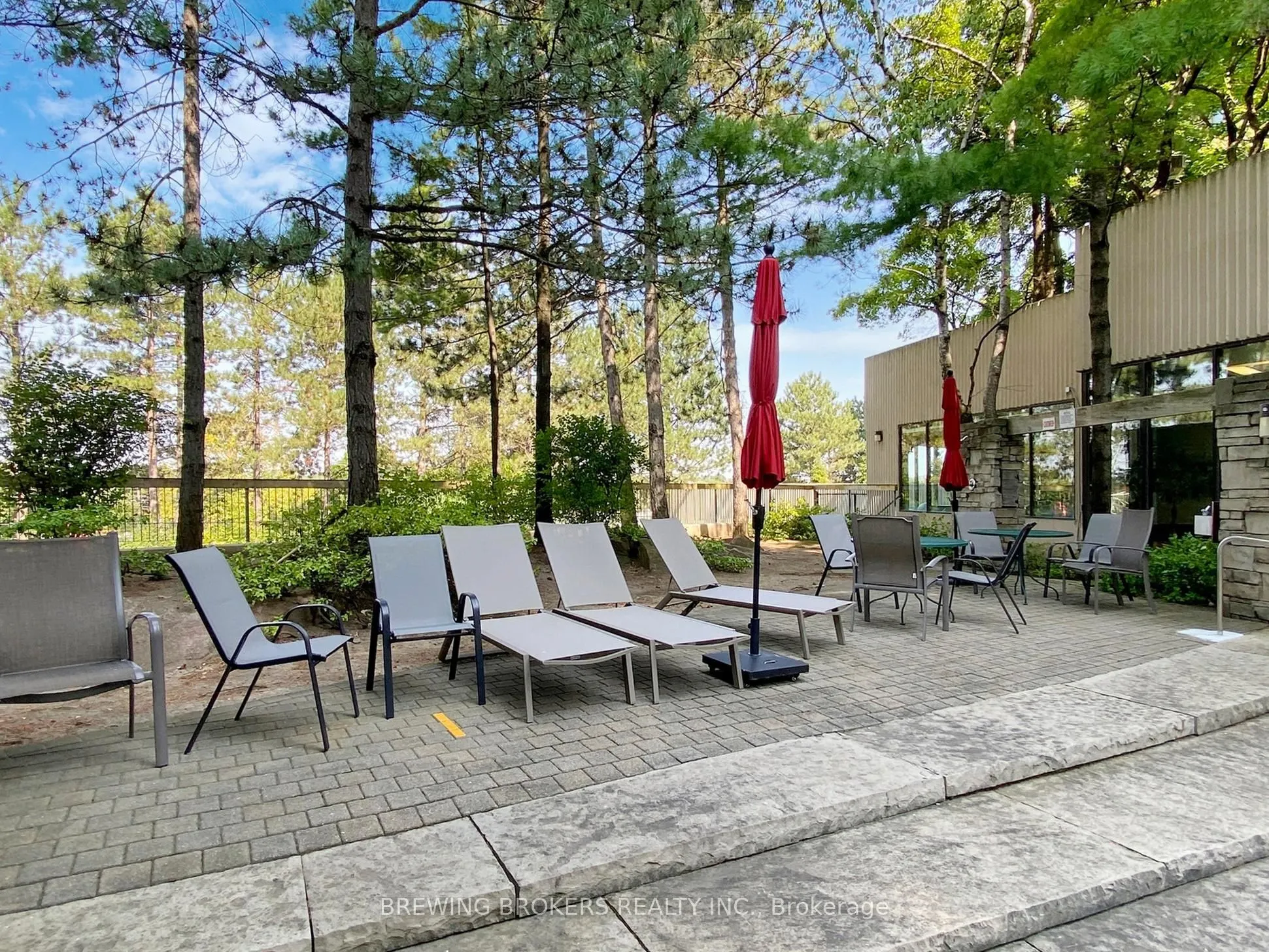 85 Skymark Drive, #501