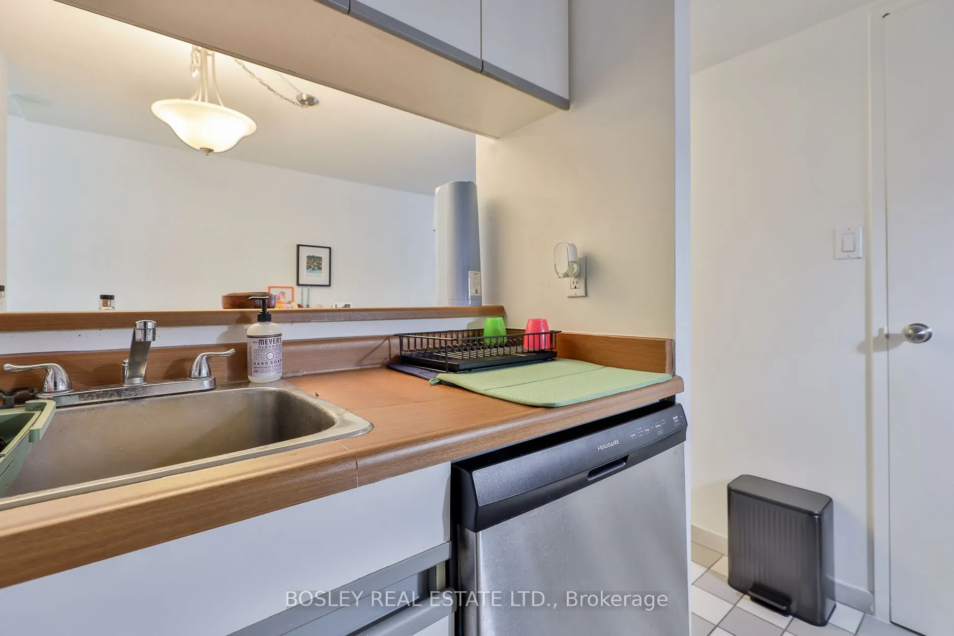 1001 Bay Street, #1008