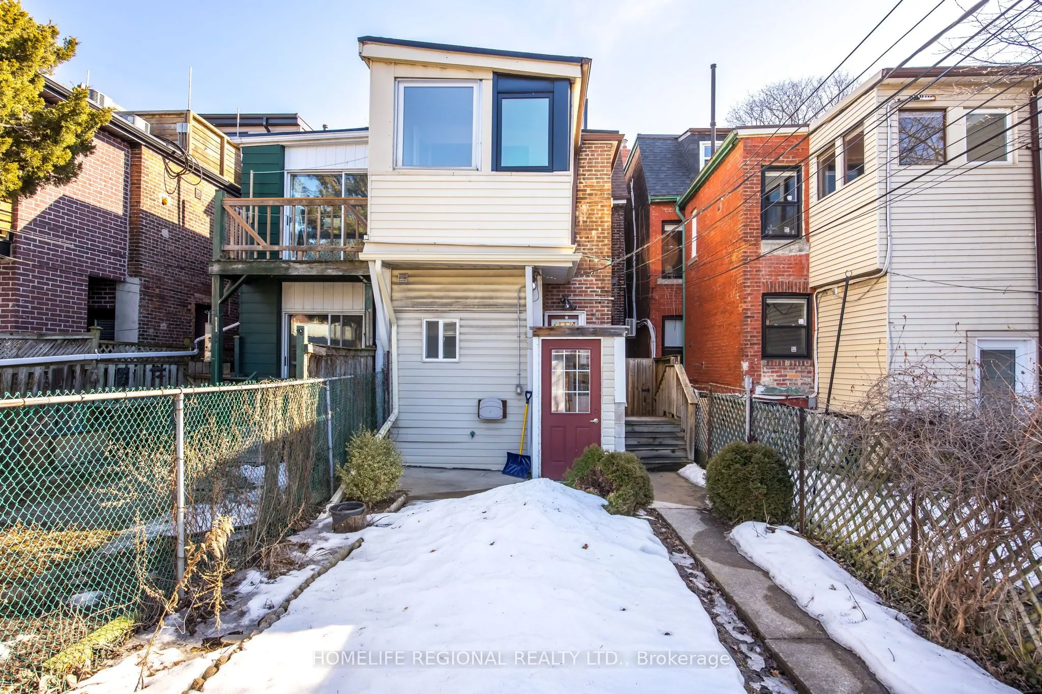 200 Roxton Road