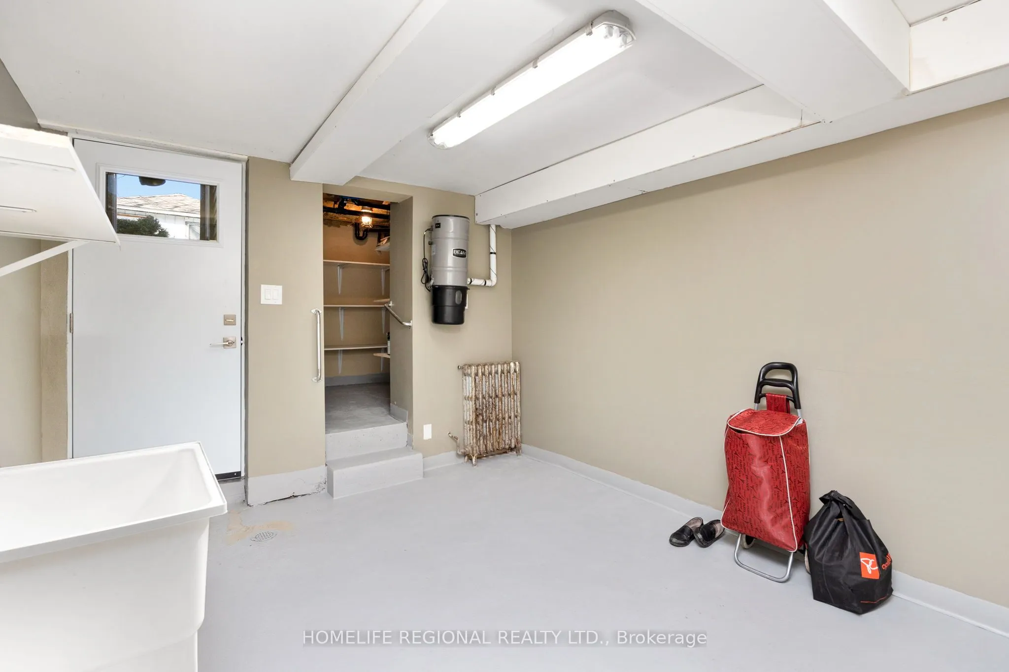 200 Roxton Road