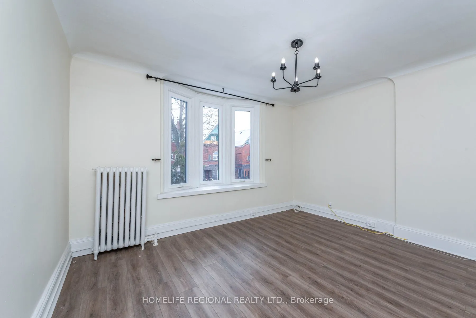 200 Roxton Road