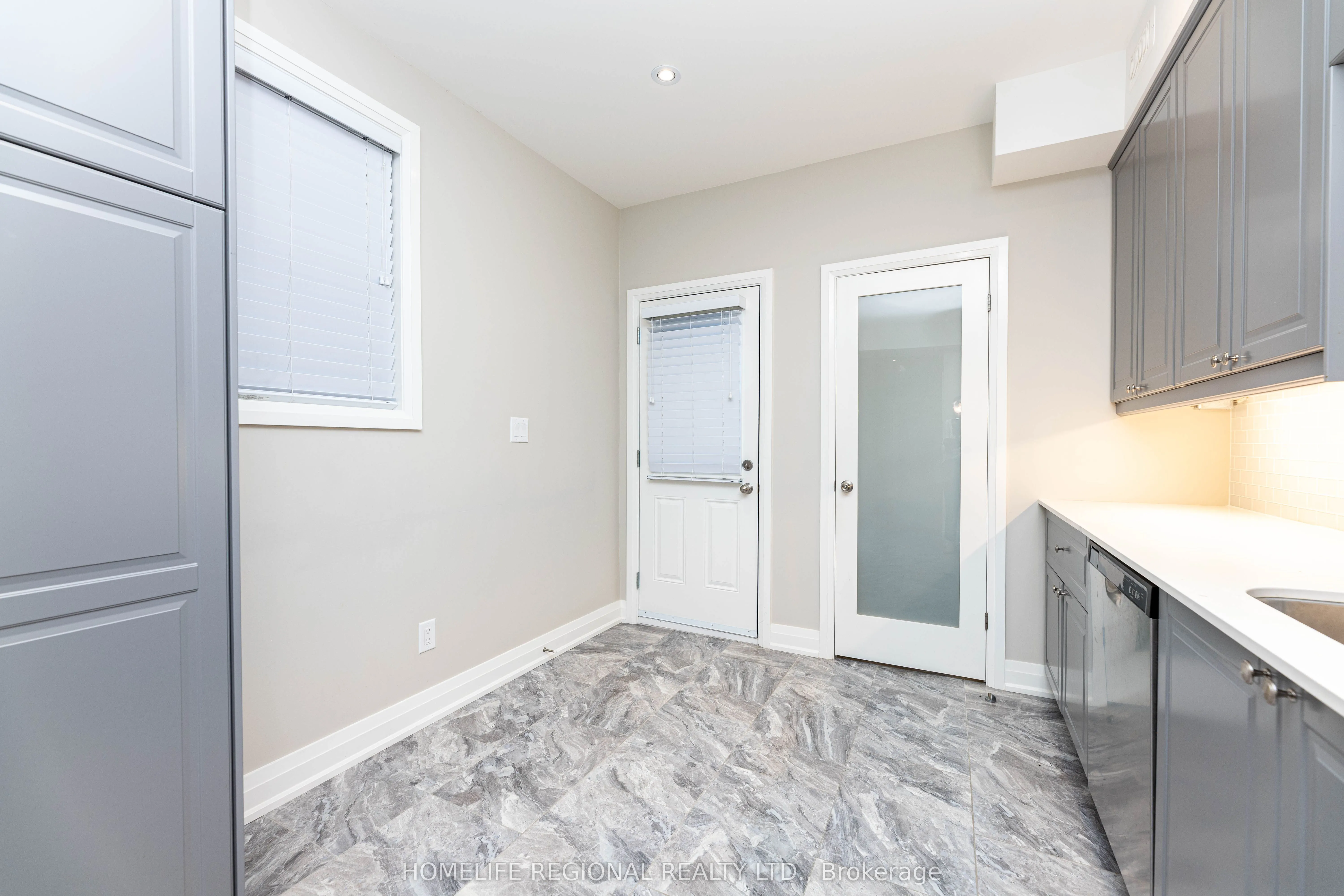 204 Roxton Road