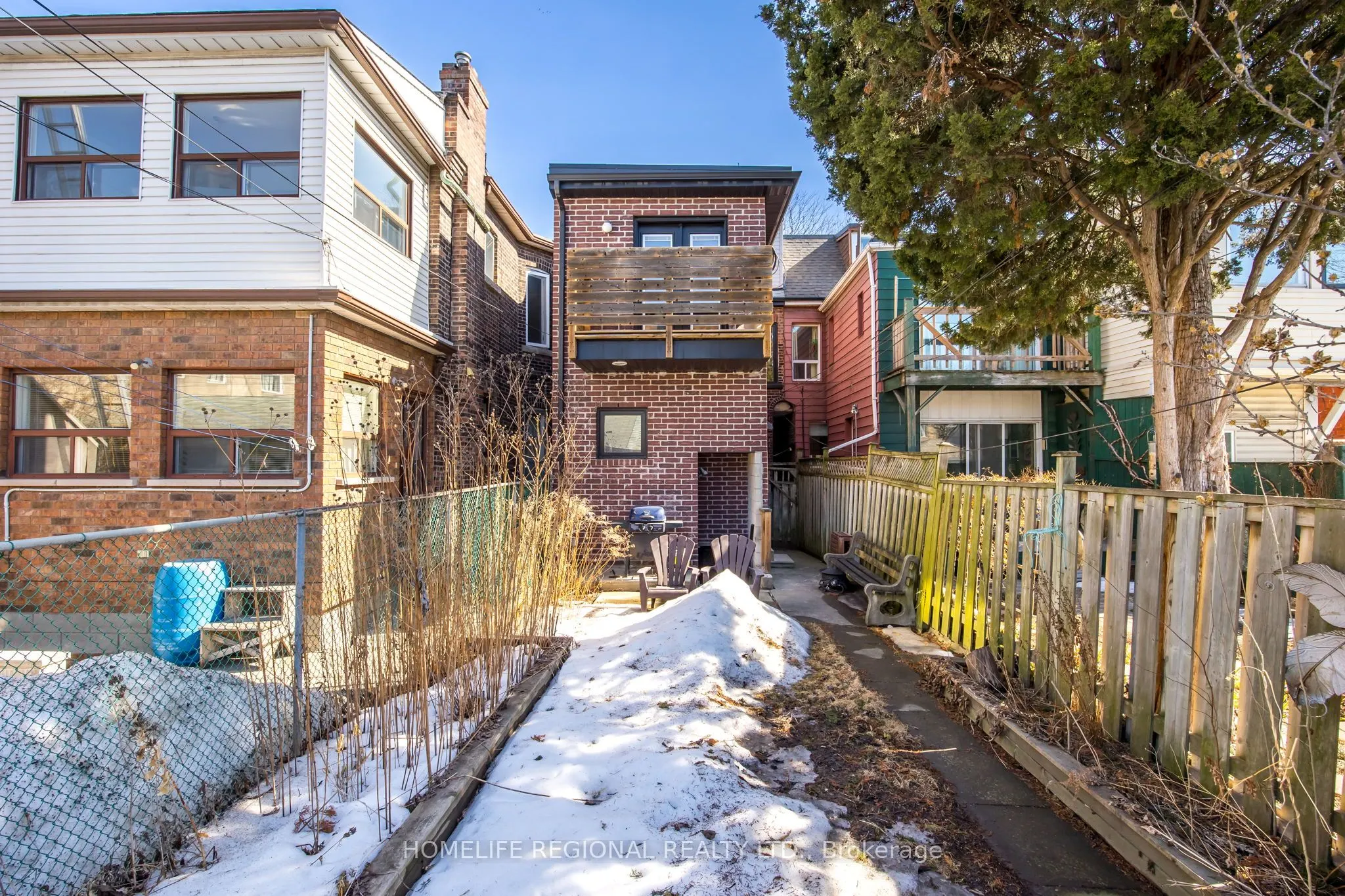 204 Roxton Road