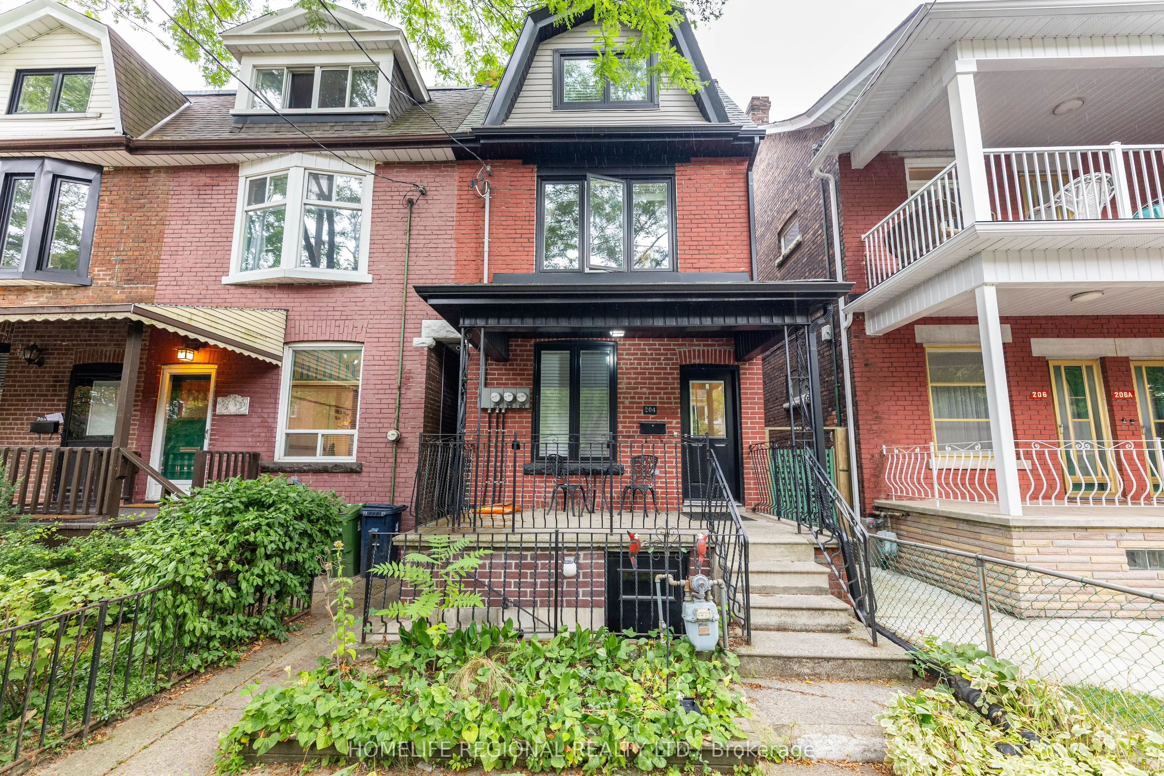 204 Roxton Road