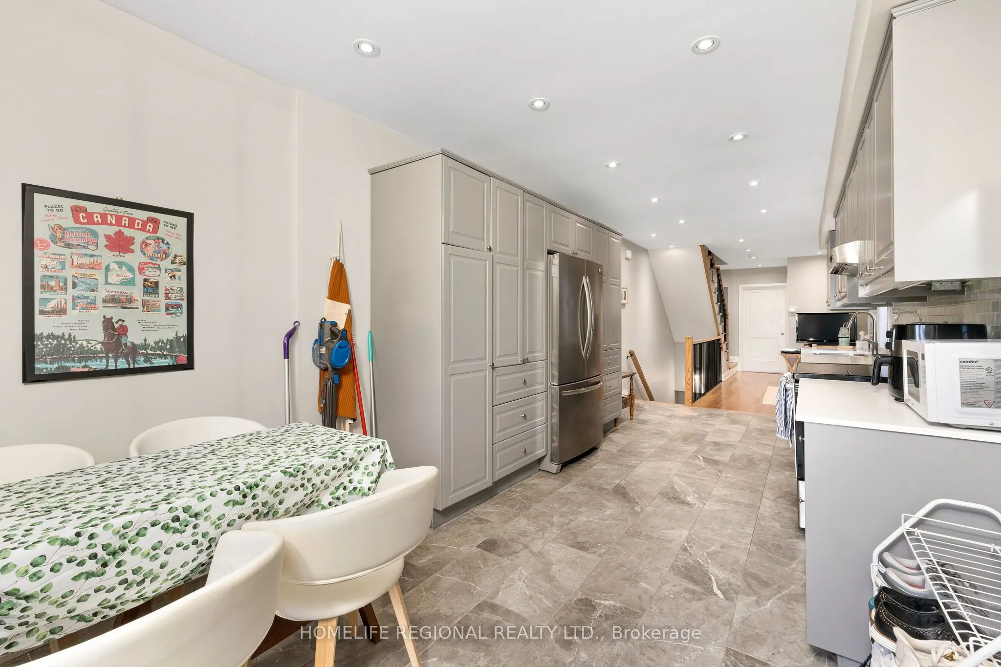 204 Roxton Road
