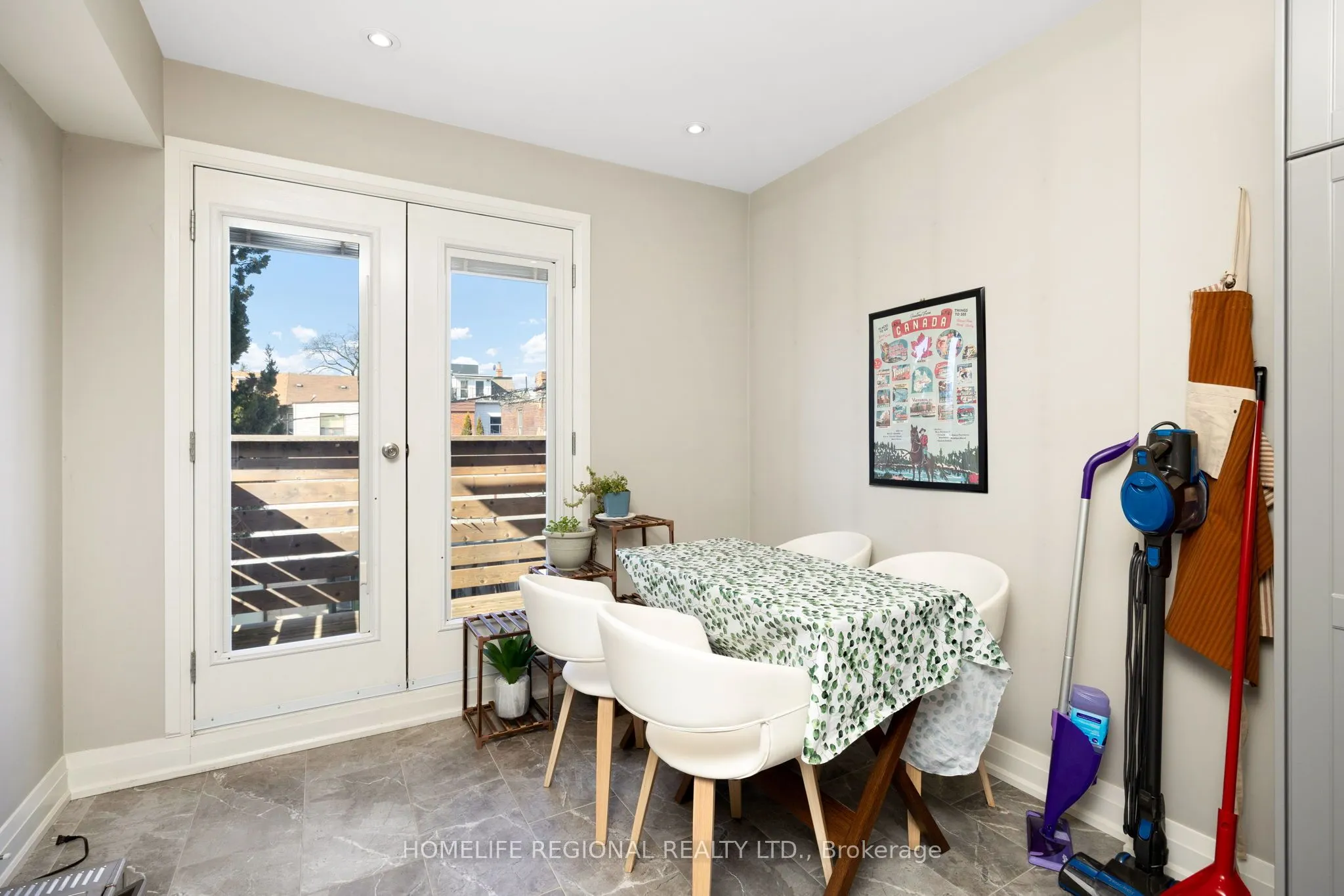 204 Roxton Road