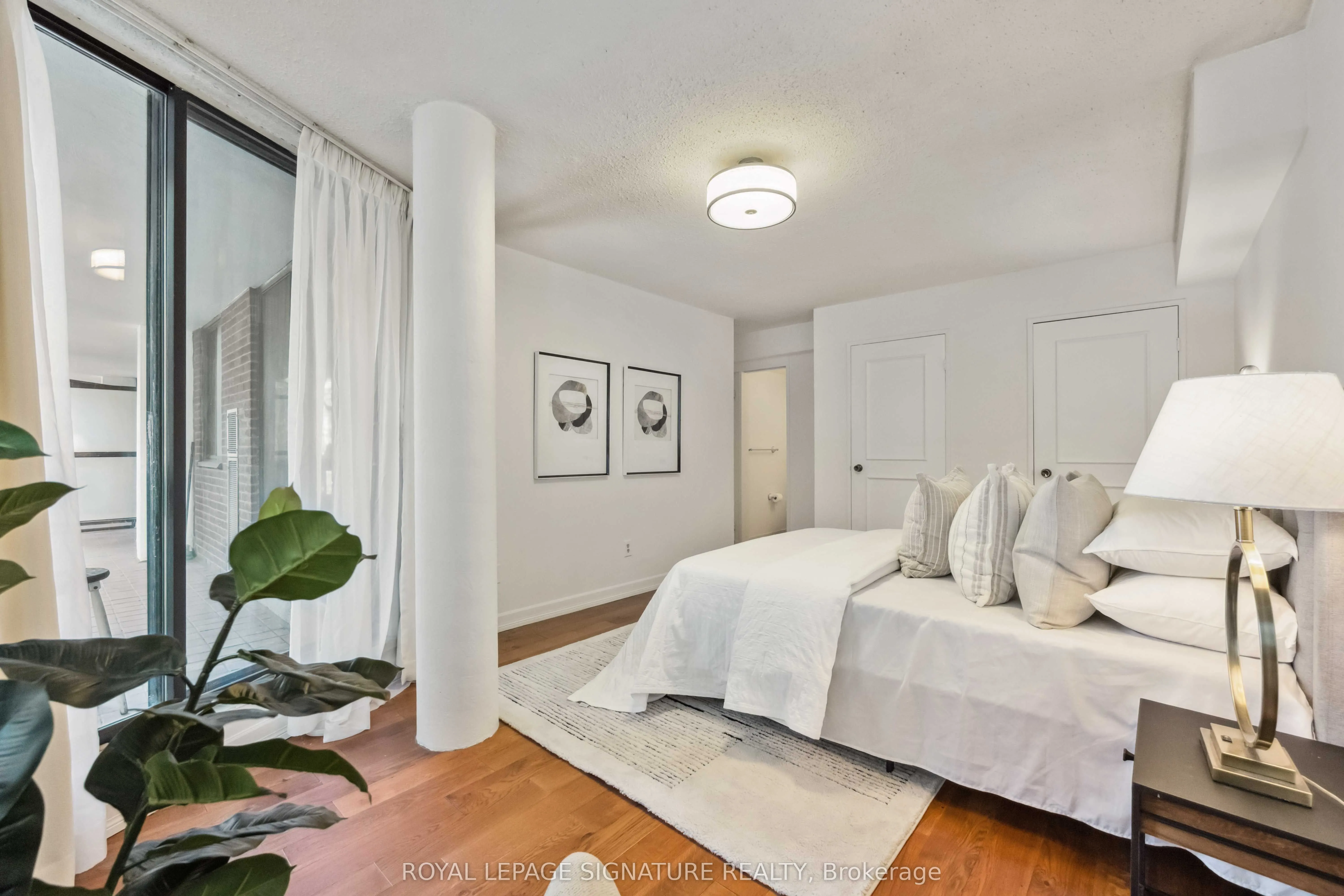 212 St. George Street, #201