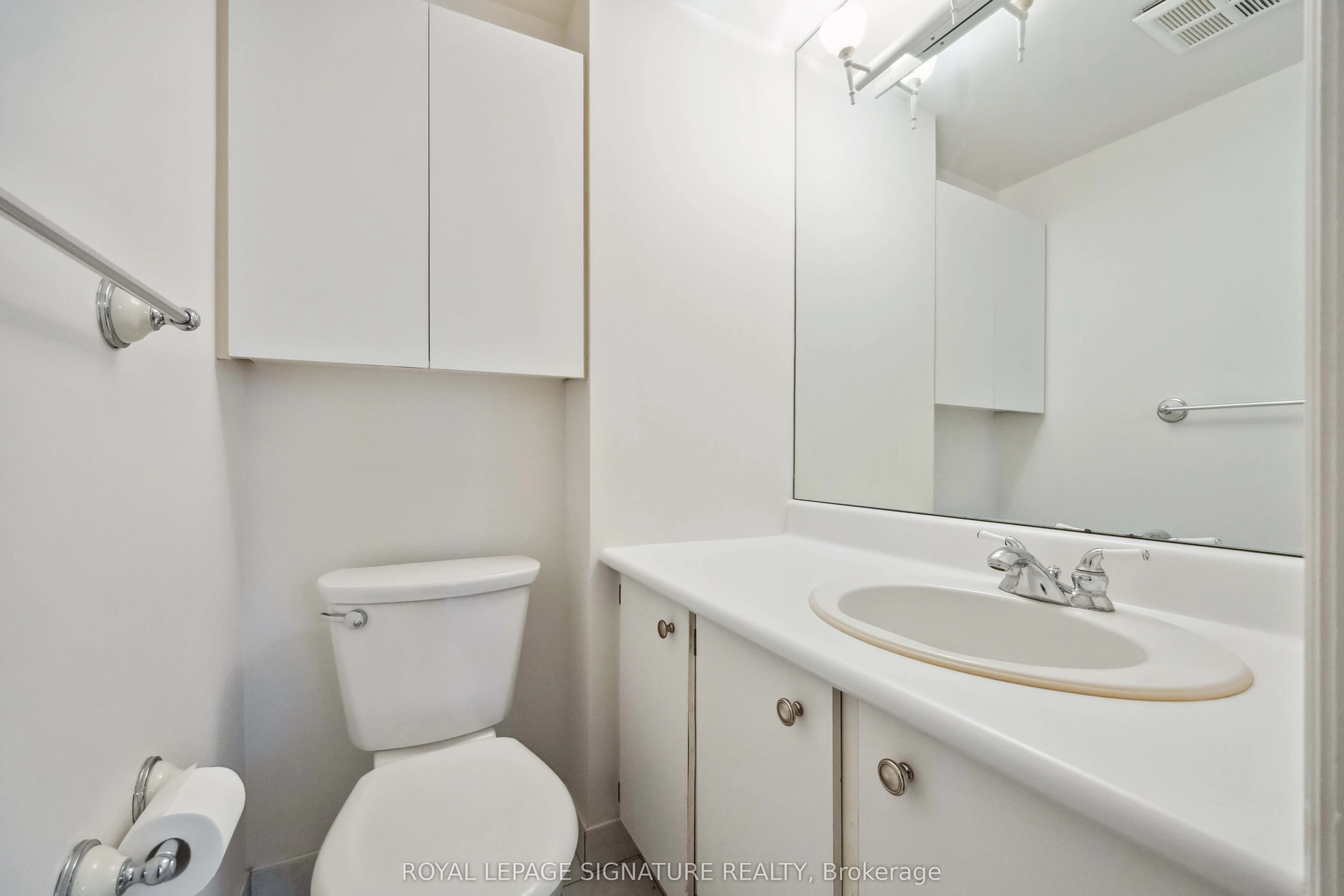 212 St. George Street, #201