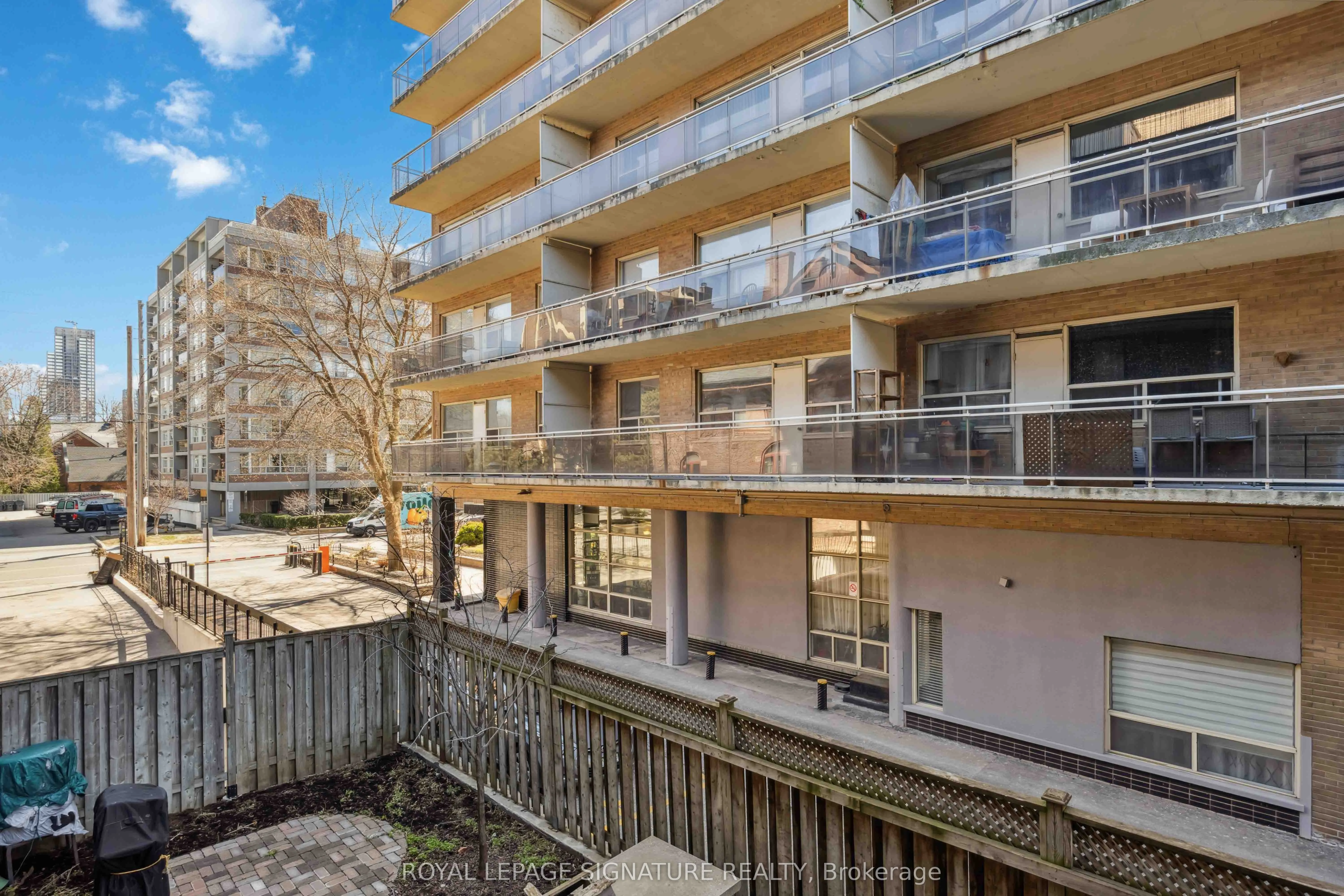 212 St. George Street, #201