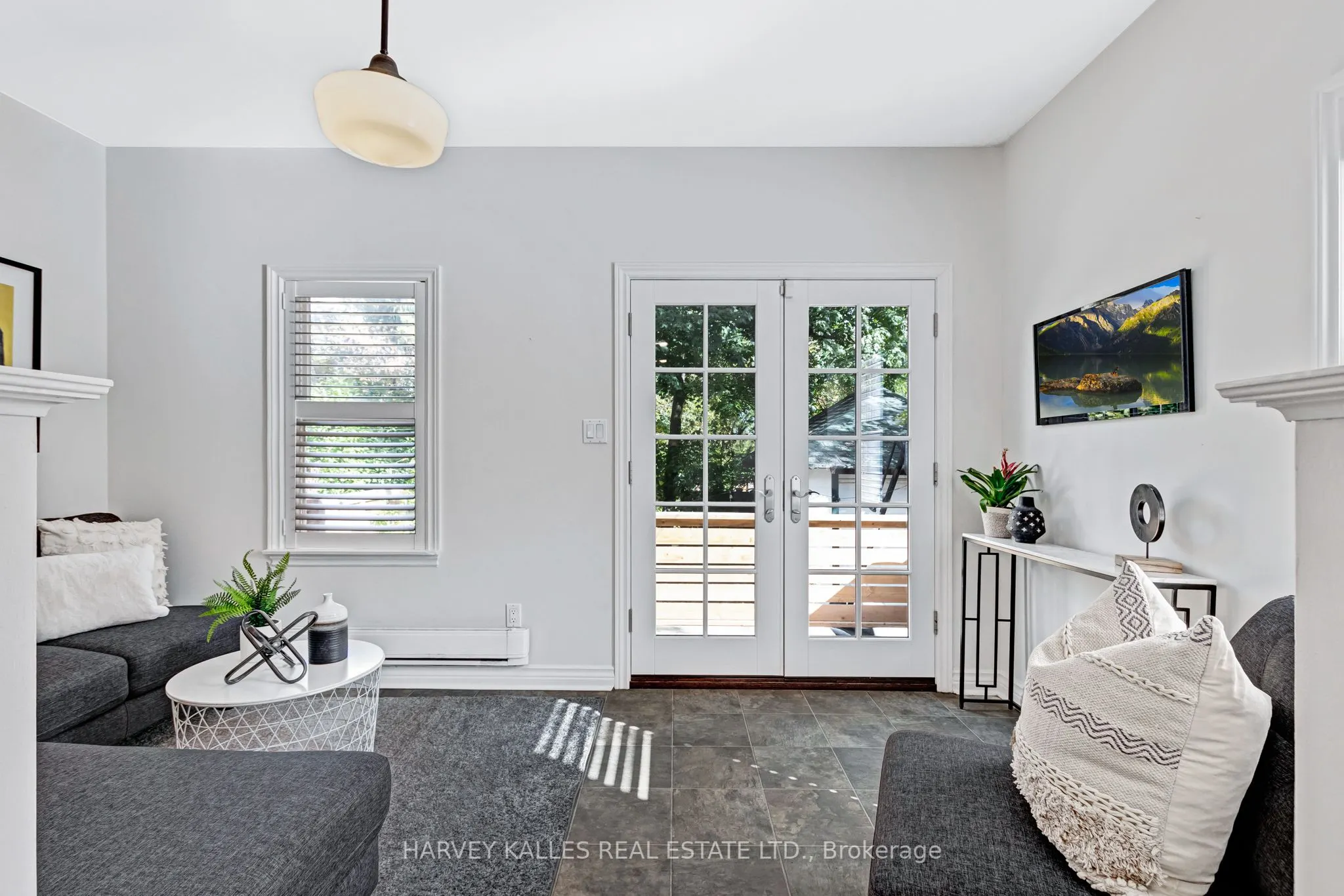 311 Rosewell Avenue