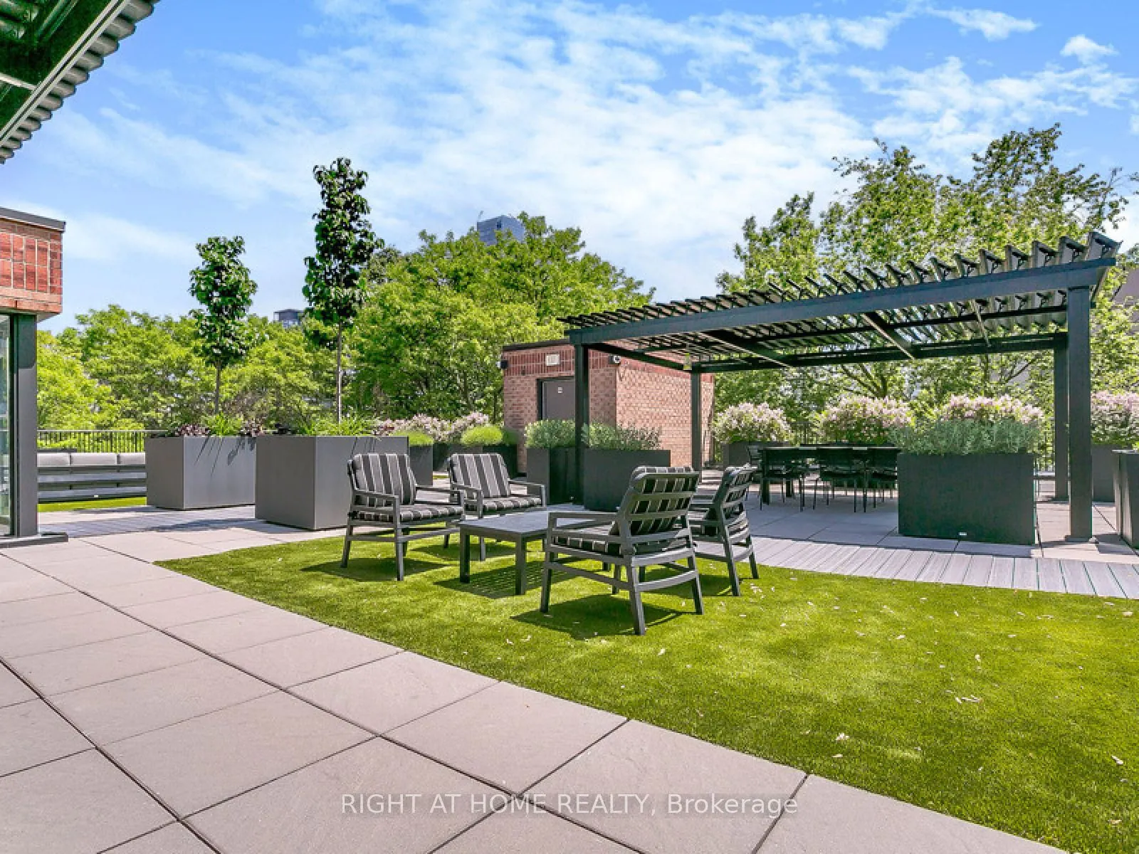 225 Davenport Road, #319