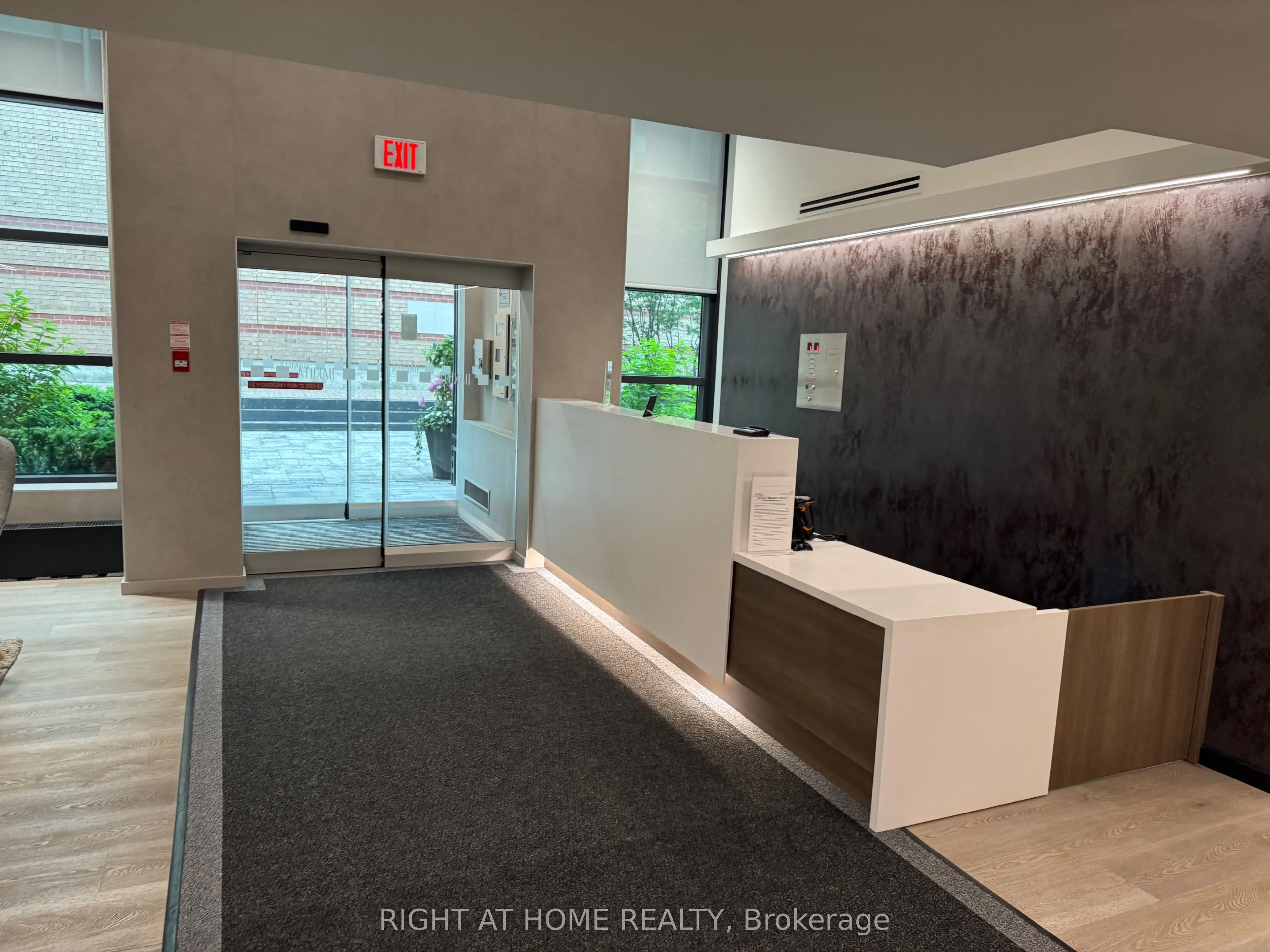225 Davenport Road, #319