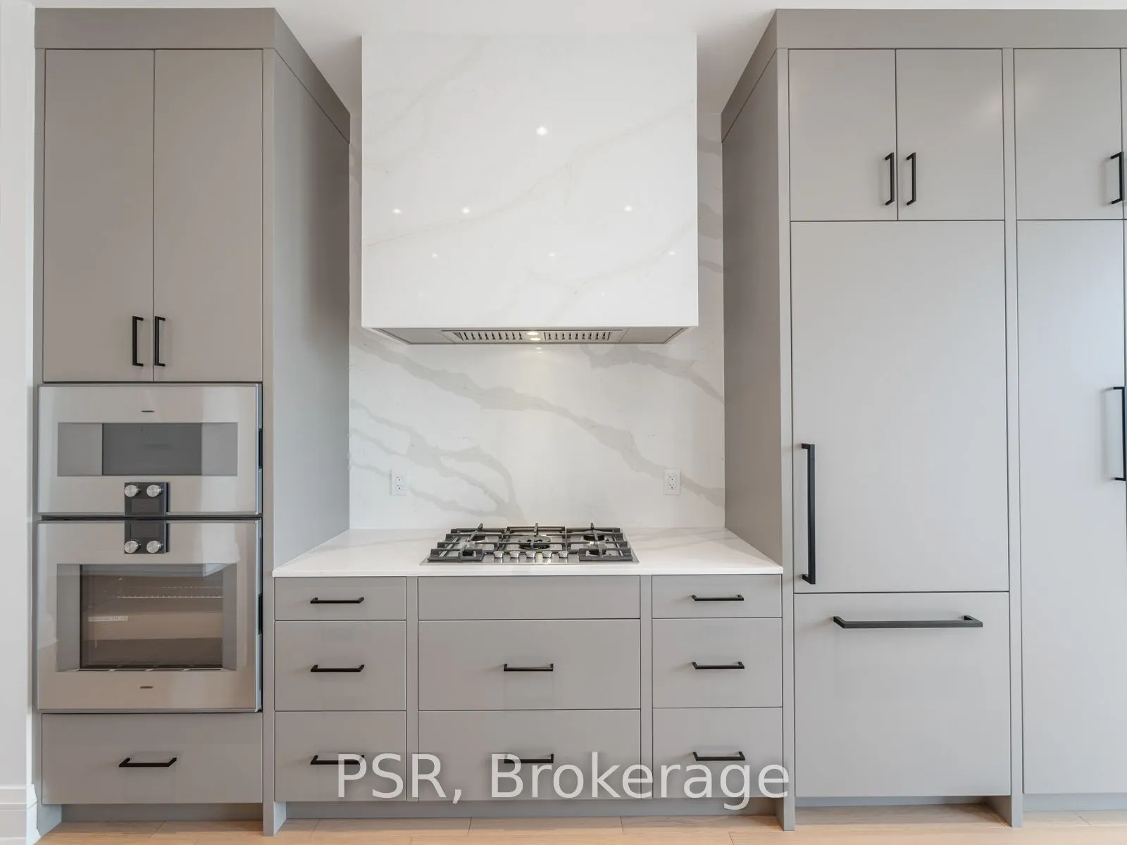 2010 Bathurst Street, #4C
