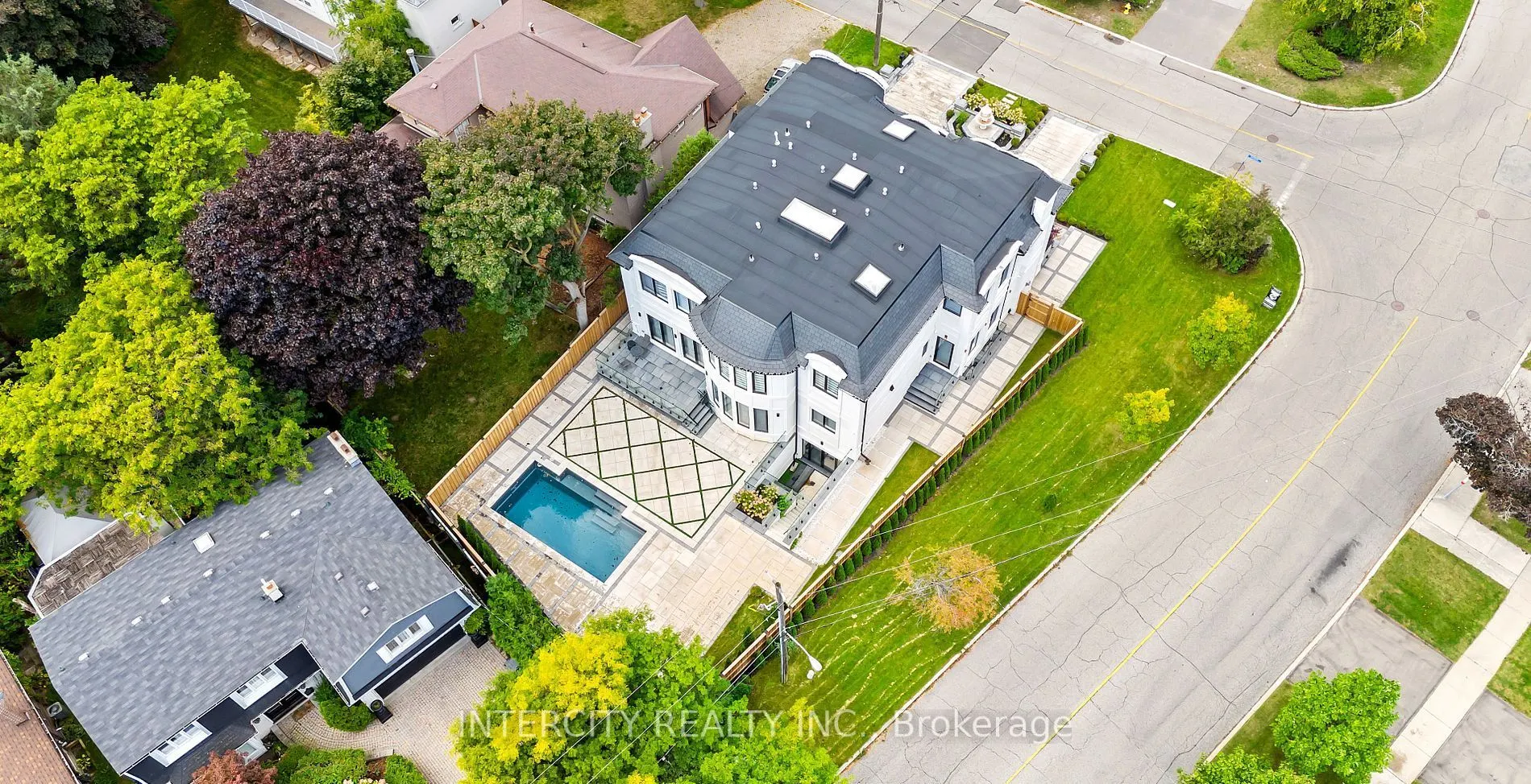 1 Silvergrove Road