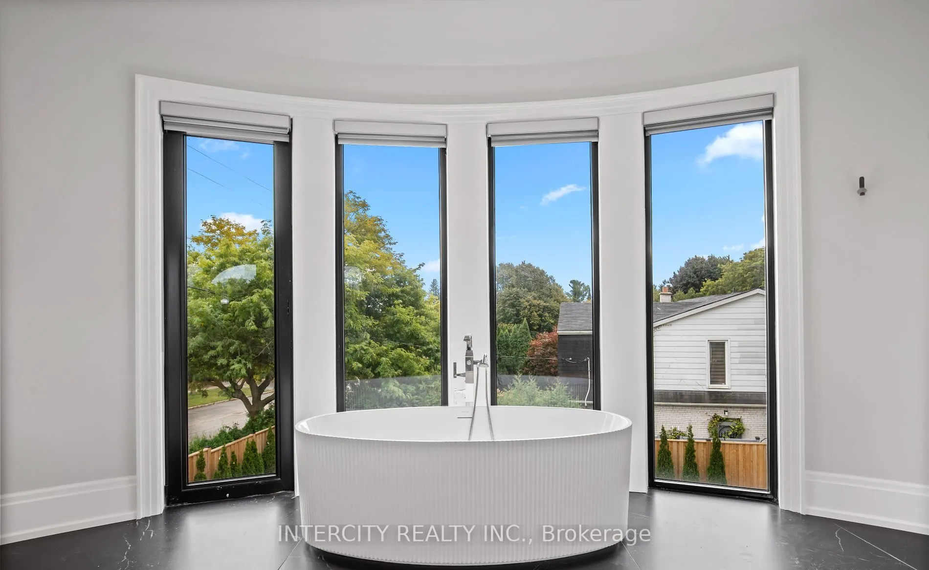 1 Silvergrove Road