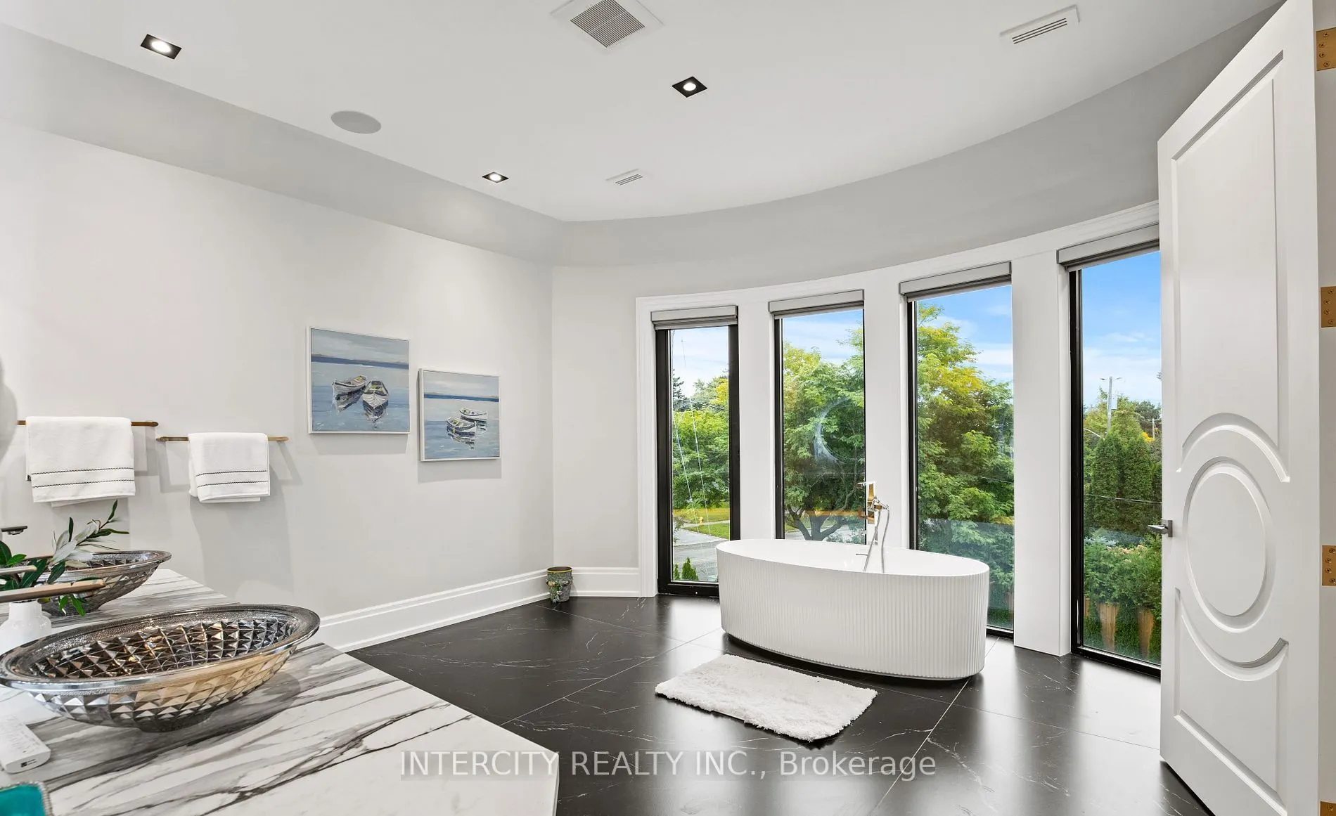 1 Silvergrove Road