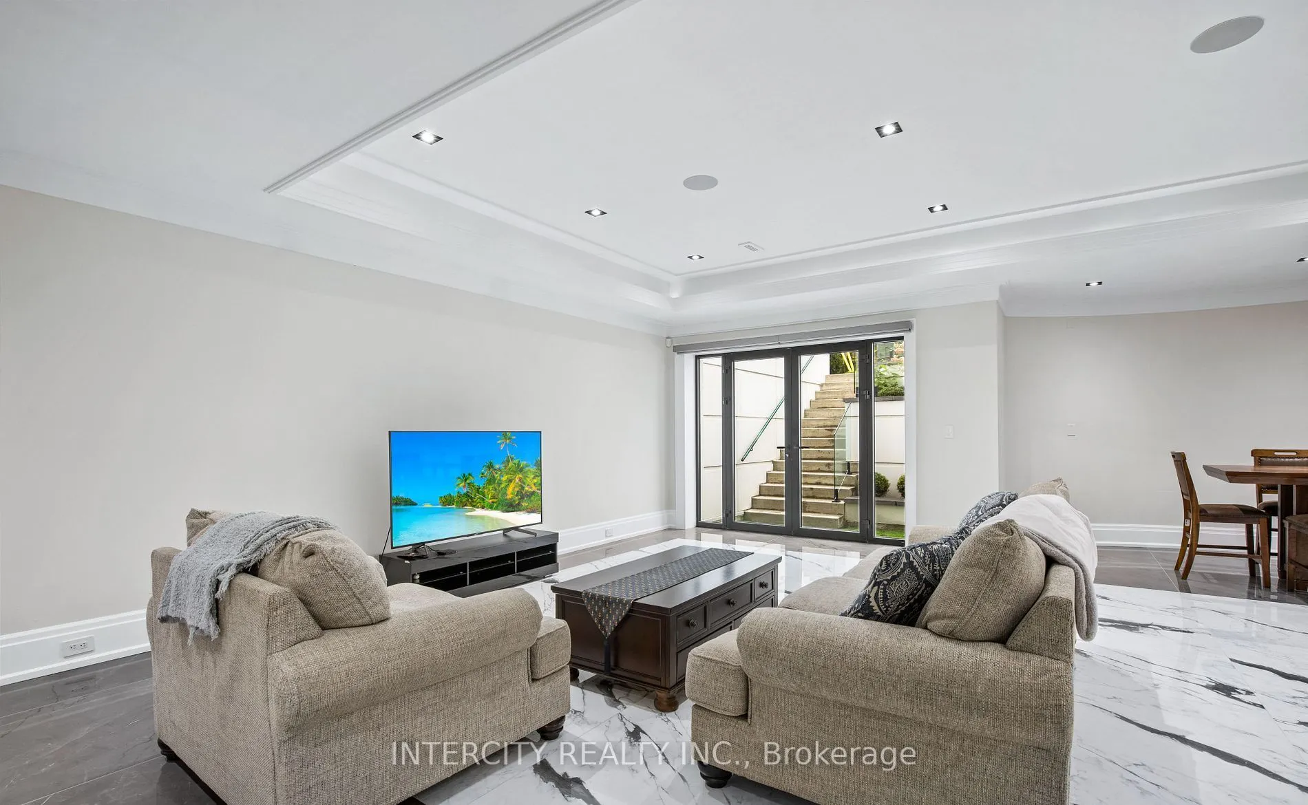 1 Silvergrove Road