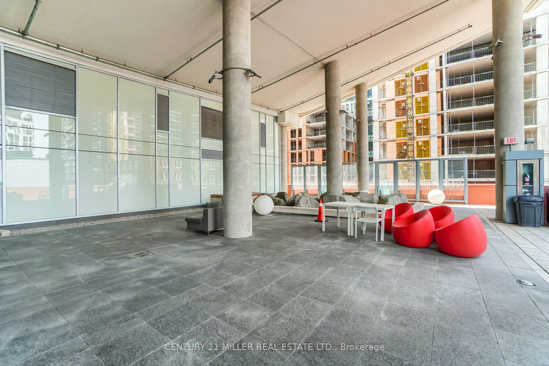 21 Widmer Street #3701