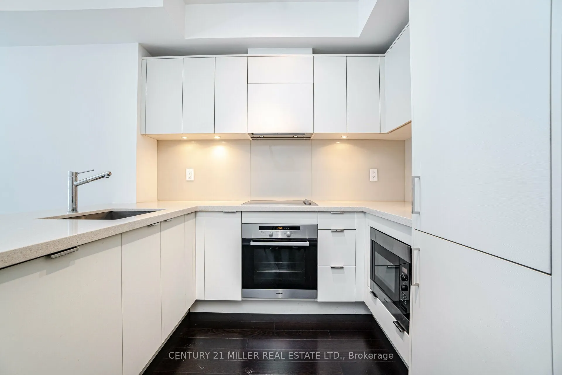 21 Widmer Street #3701