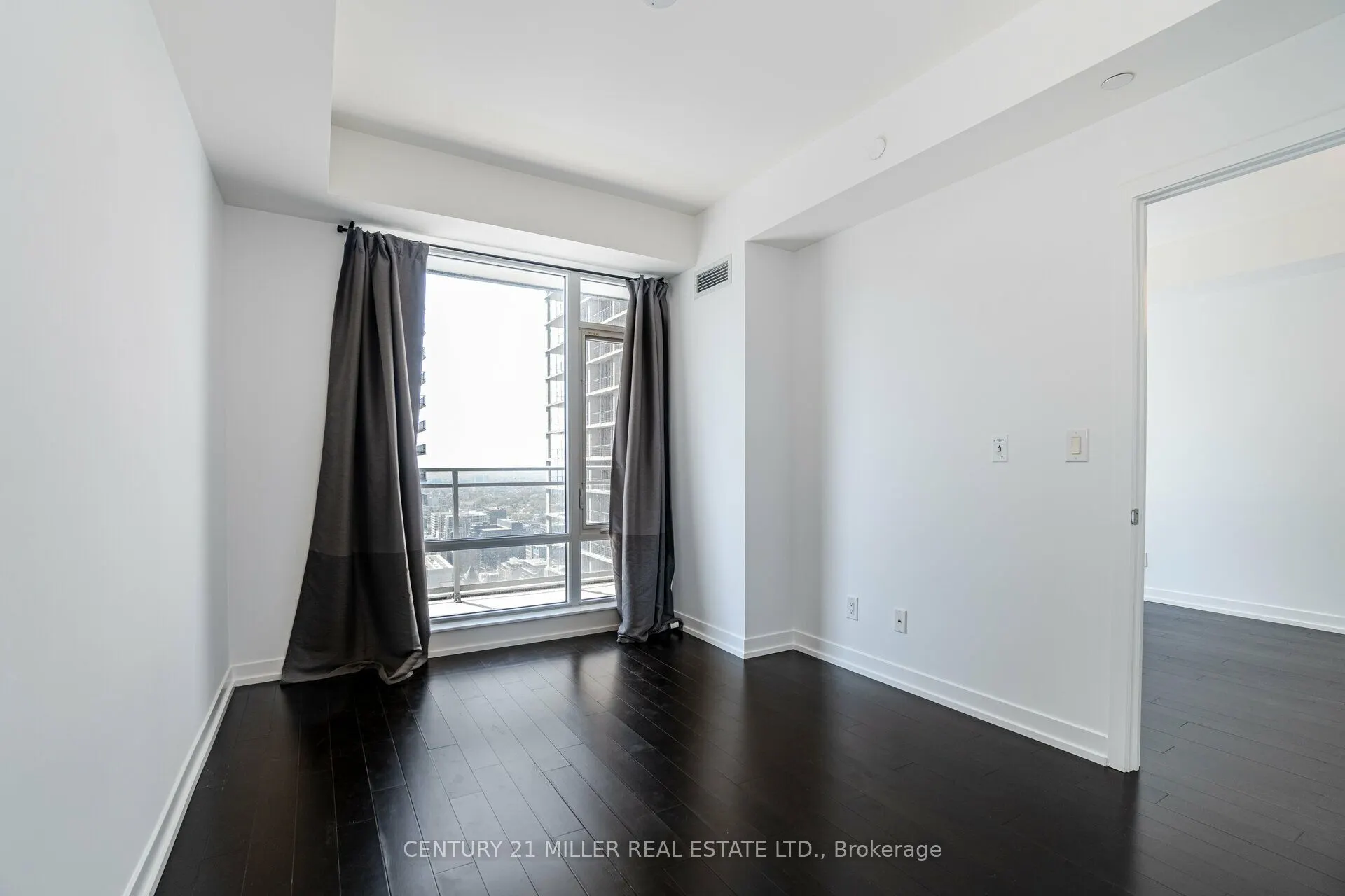 21 Widmer Street #3701