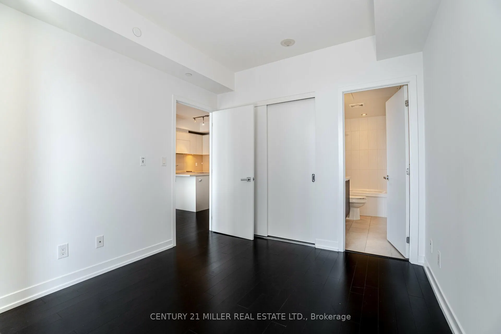 21 Widmer Street #3701