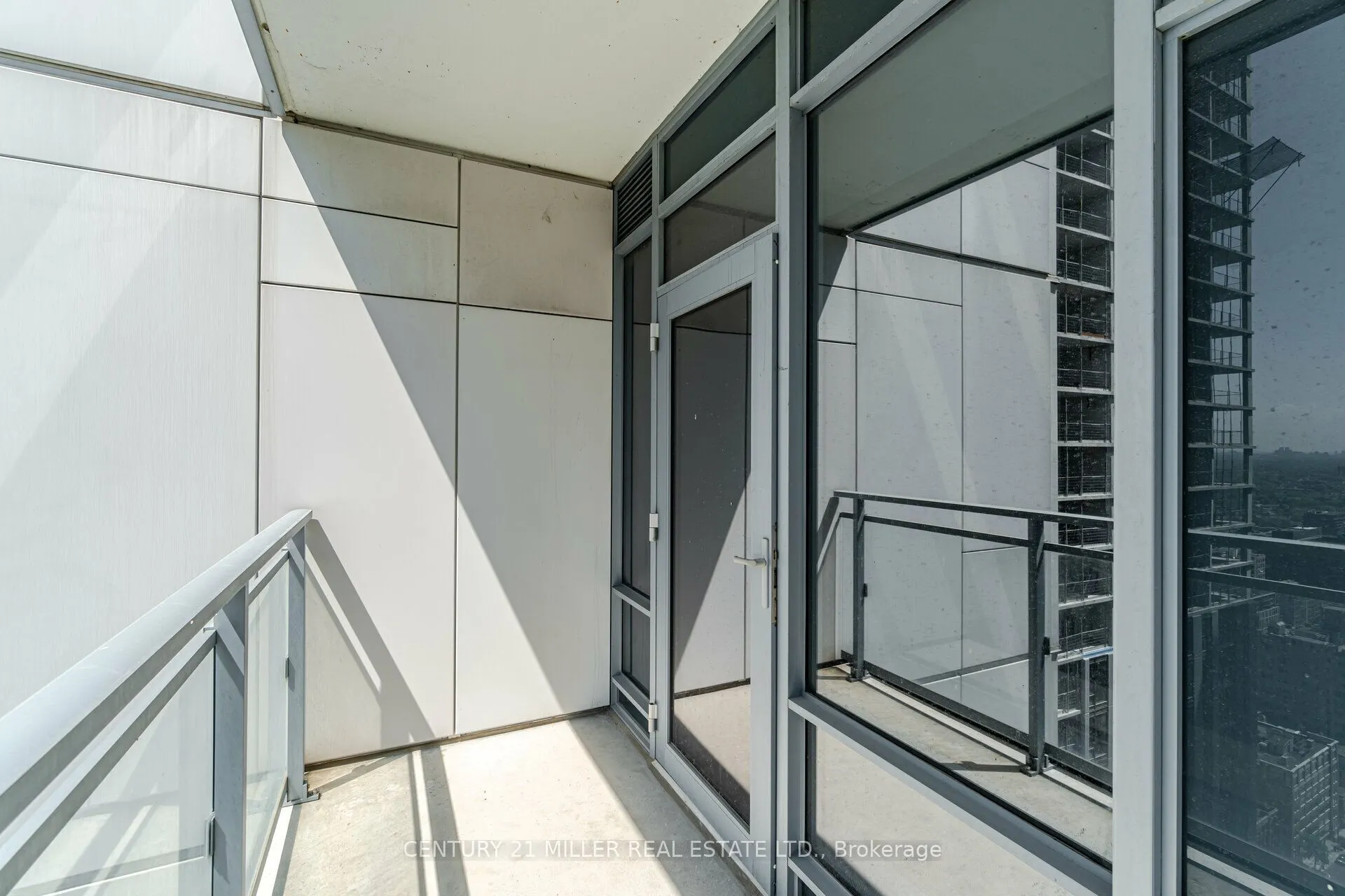 21 Widmer Street #3701