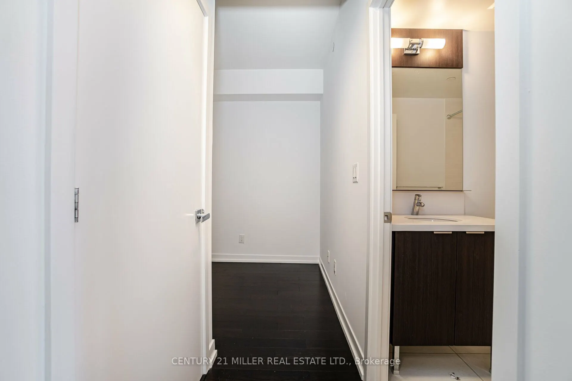 21 Widmer Street #3701