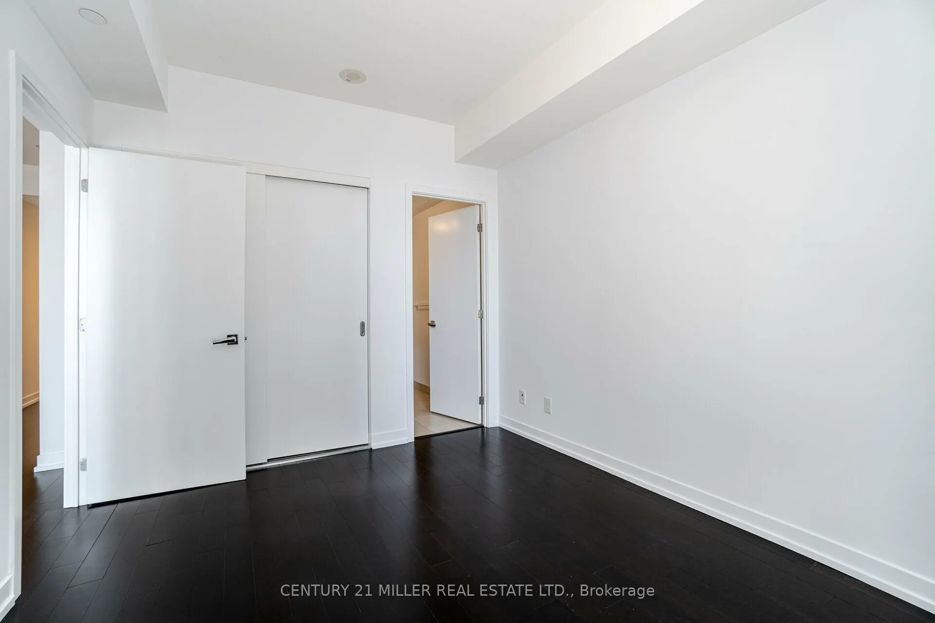 21 Widmer Street #3701